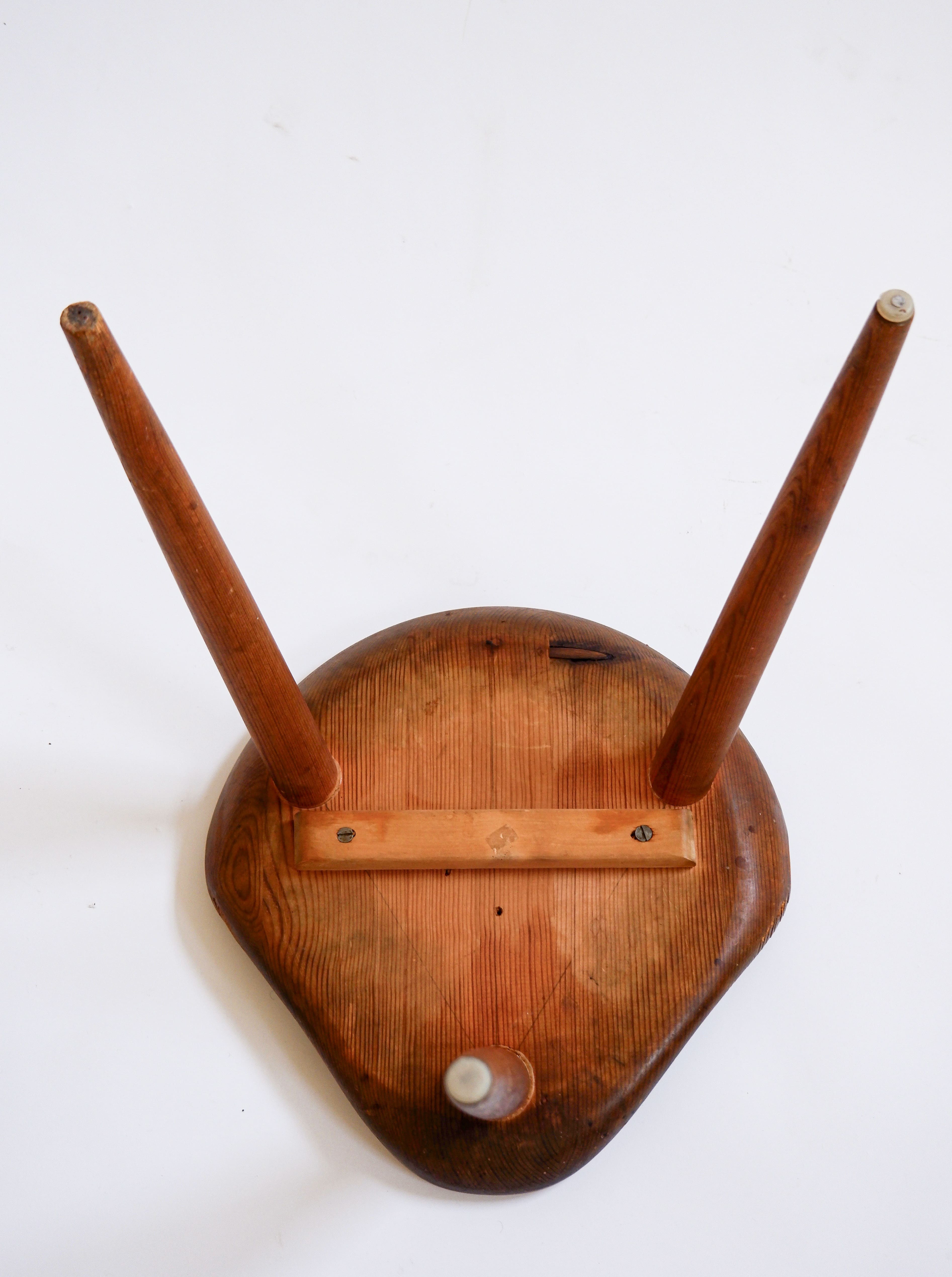 Norweigian pine stool for Norsk Husflid, 1950.