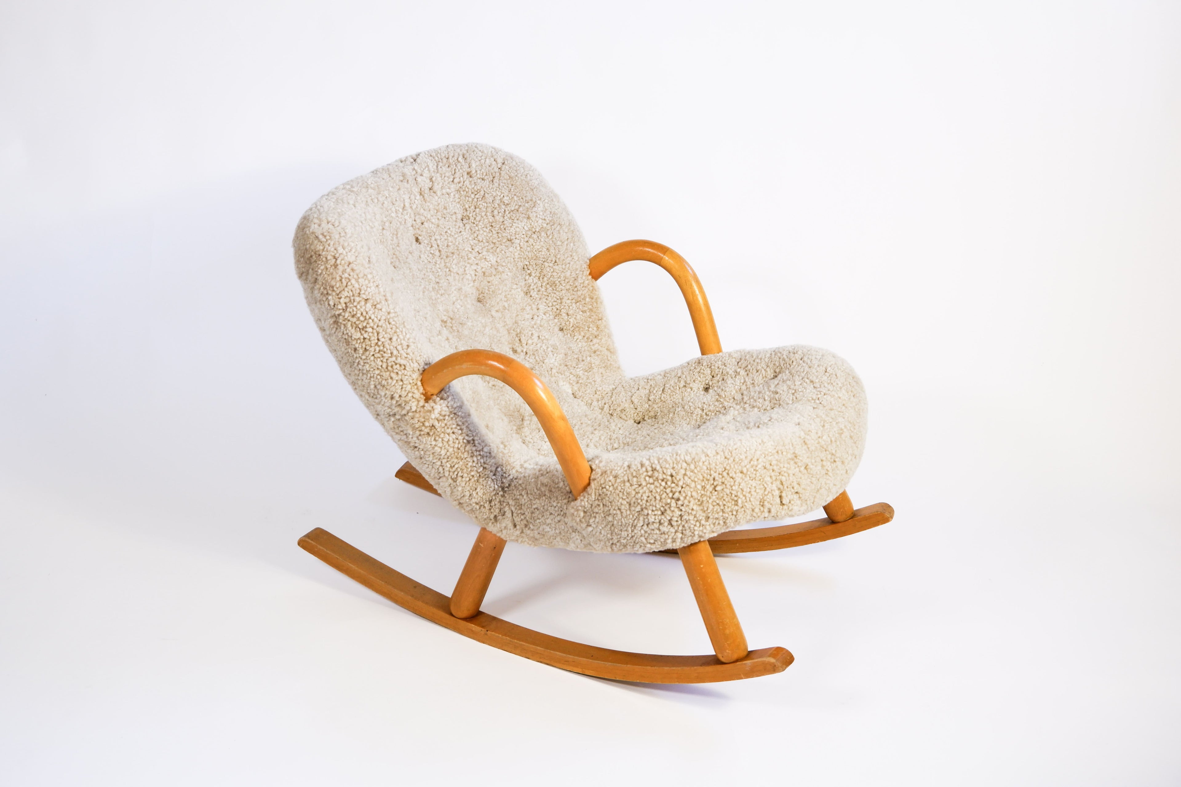 Clam chair, attributed to Arnold Madsen, circa 1940, Danemark.