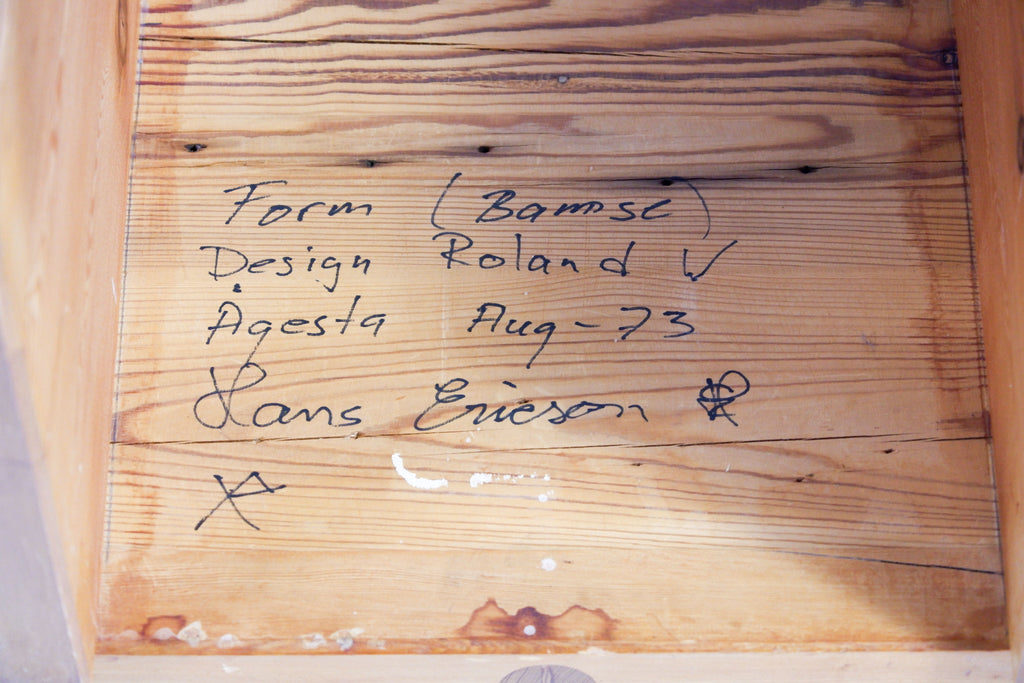 Roland Wilhelmsson cofee table model "Bamse" 1973 in solid pine.