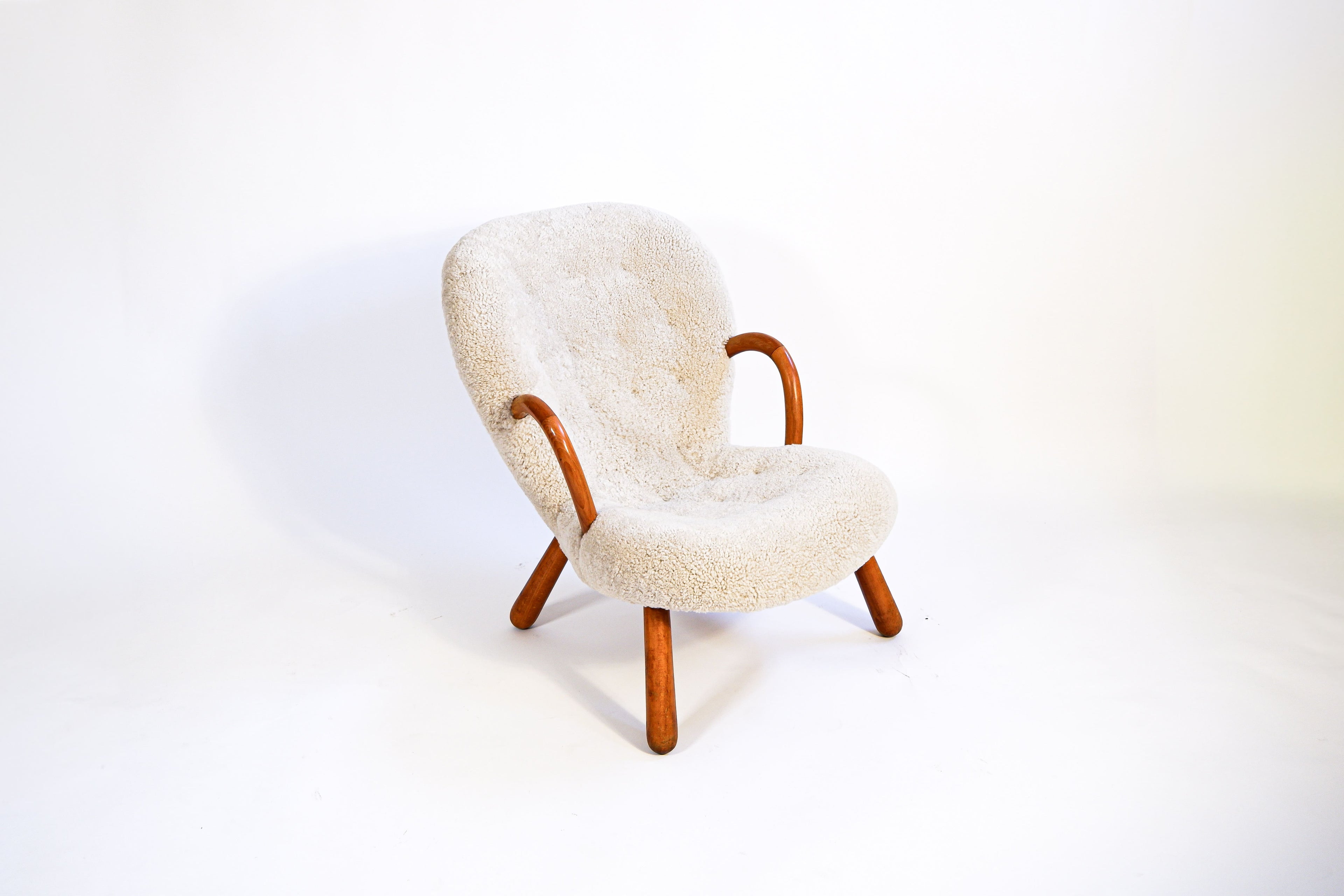 Arnold Madsen, calm chair for Vik & Blindheim, circa 1944.