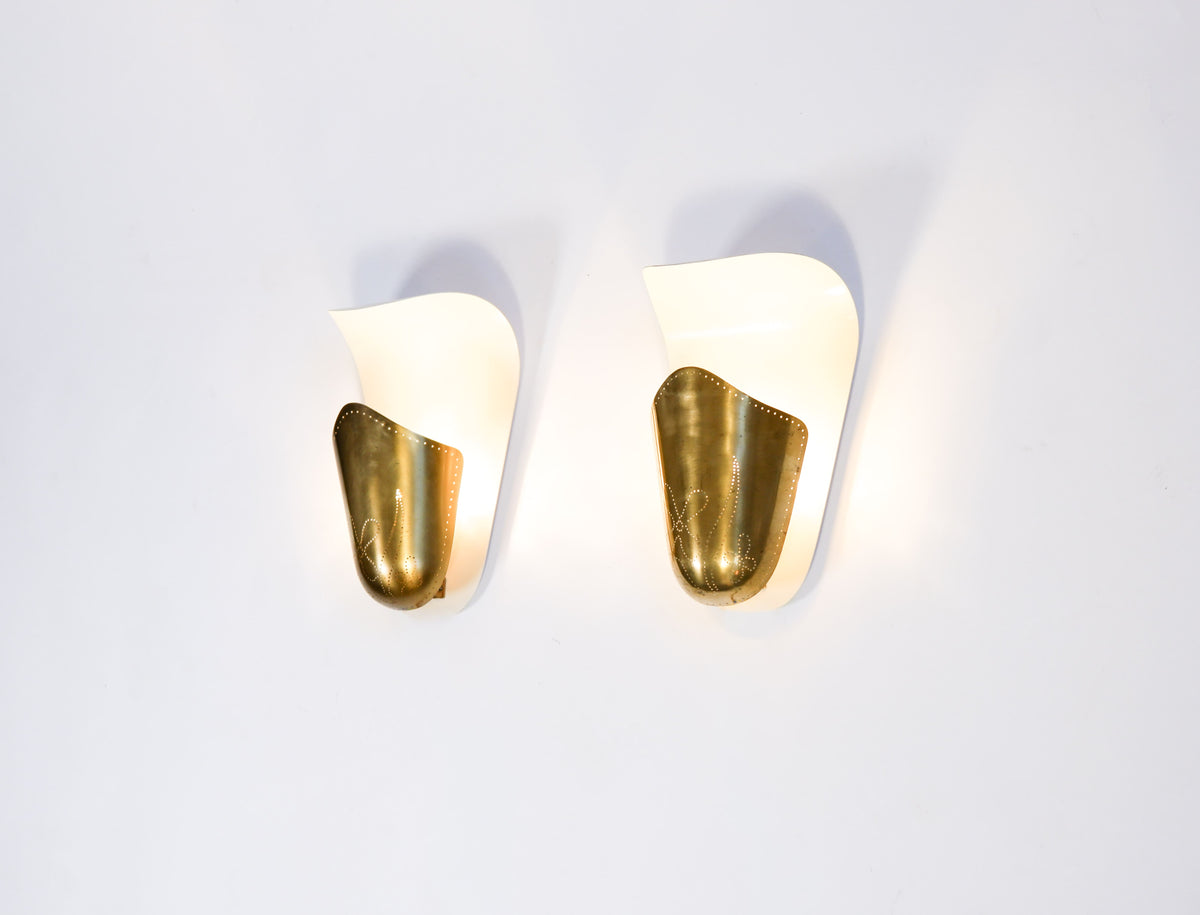 Harald Notini, pair of wall lamps model "8596" for Arvid Böhlmarks Lampfabrik, circa 1950.