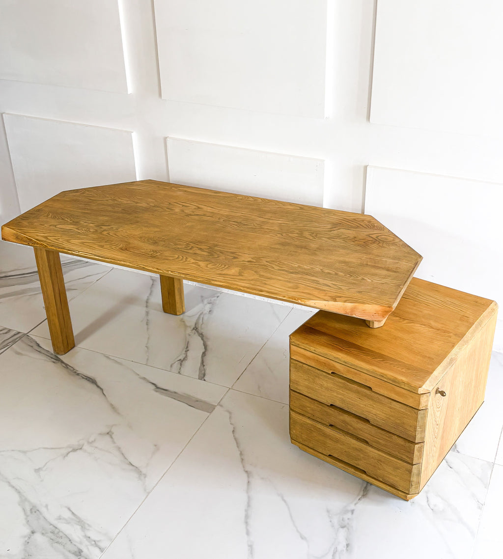 Pierre Chapo, vintage desk model B40 in solid elm, circa 1980.