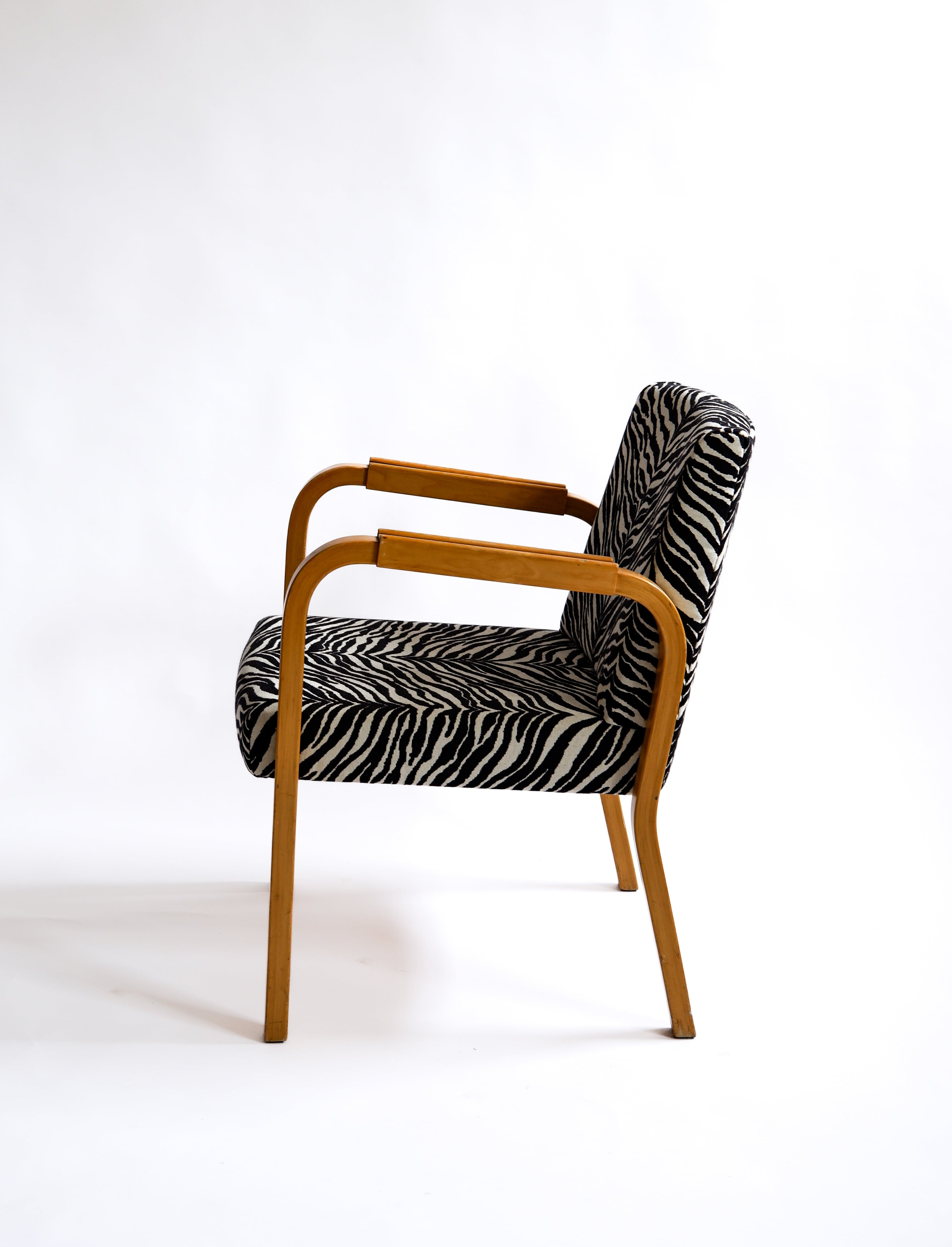 Alvar Aalto, rare variation of the model 46 for Artek, circa 1960.