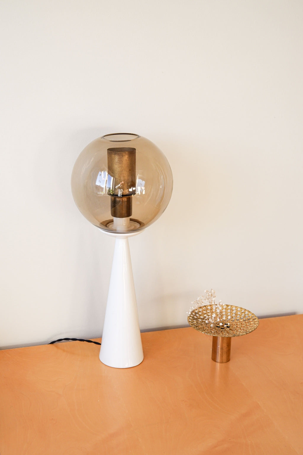 Hans Agne Jakobsson, table lamp model V80.
