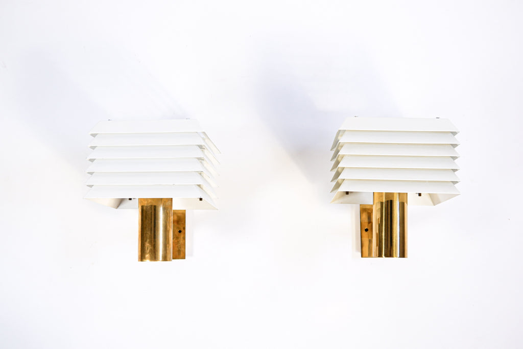 Hans Agne Jakobsson pair of wall lamp, brass & lacquered iron, circa 1960 – detail view 11