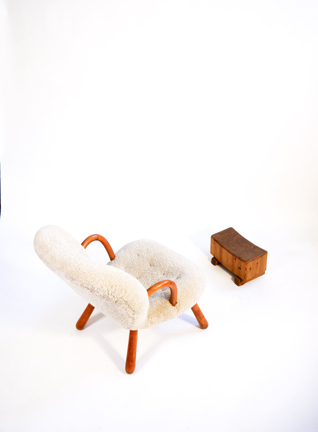 Arnold Madsen, calm chair for Vik & Blindheim, circa 1944.