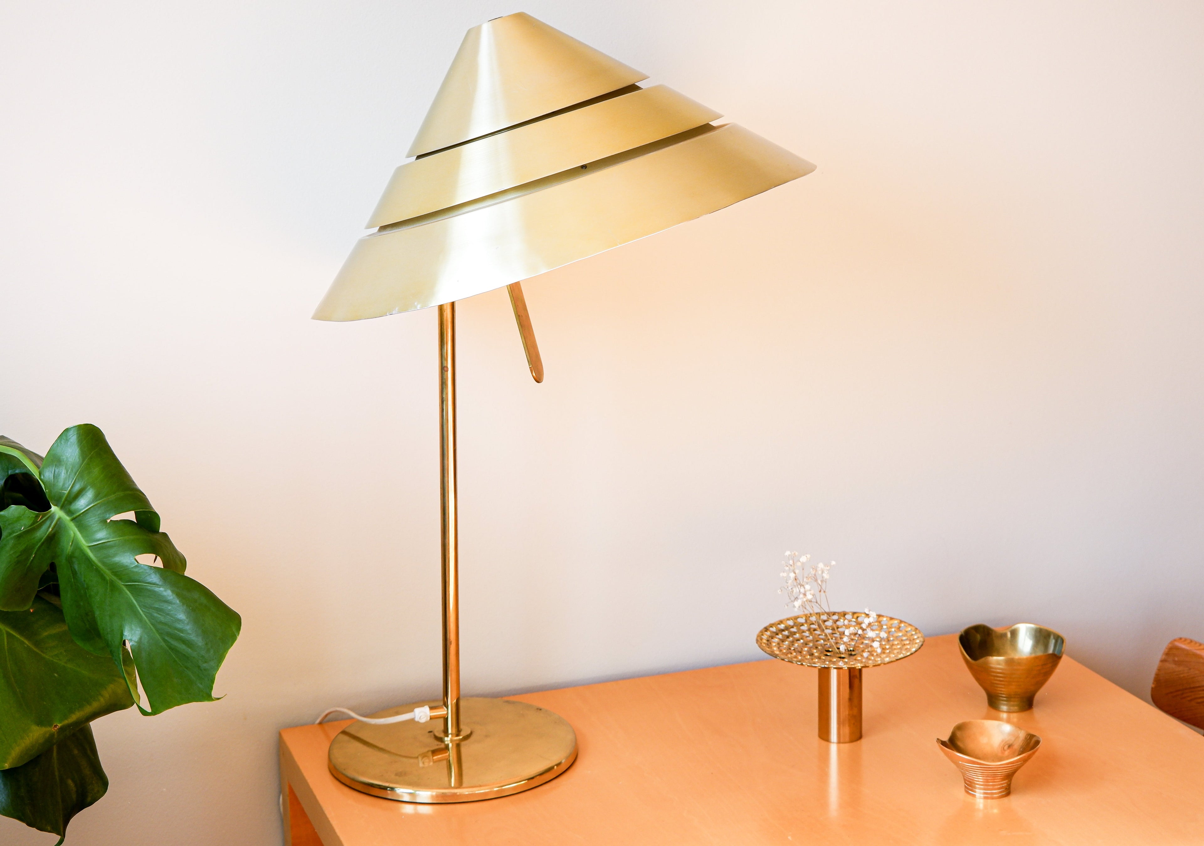 Hans Agne Jakobsson important table lamp model Tropicana.