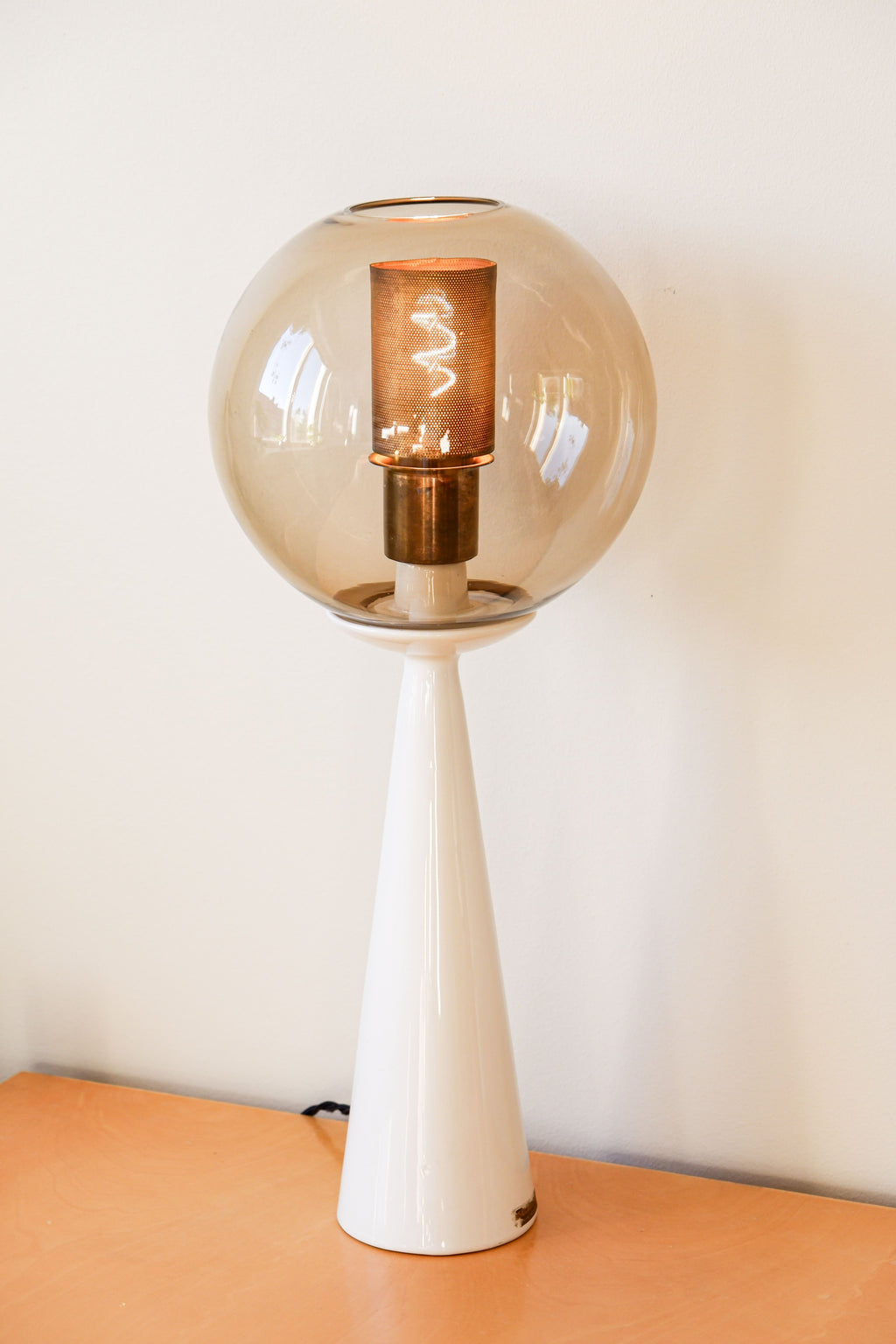 Hans Agne Jakobsson, table lamp model V80.