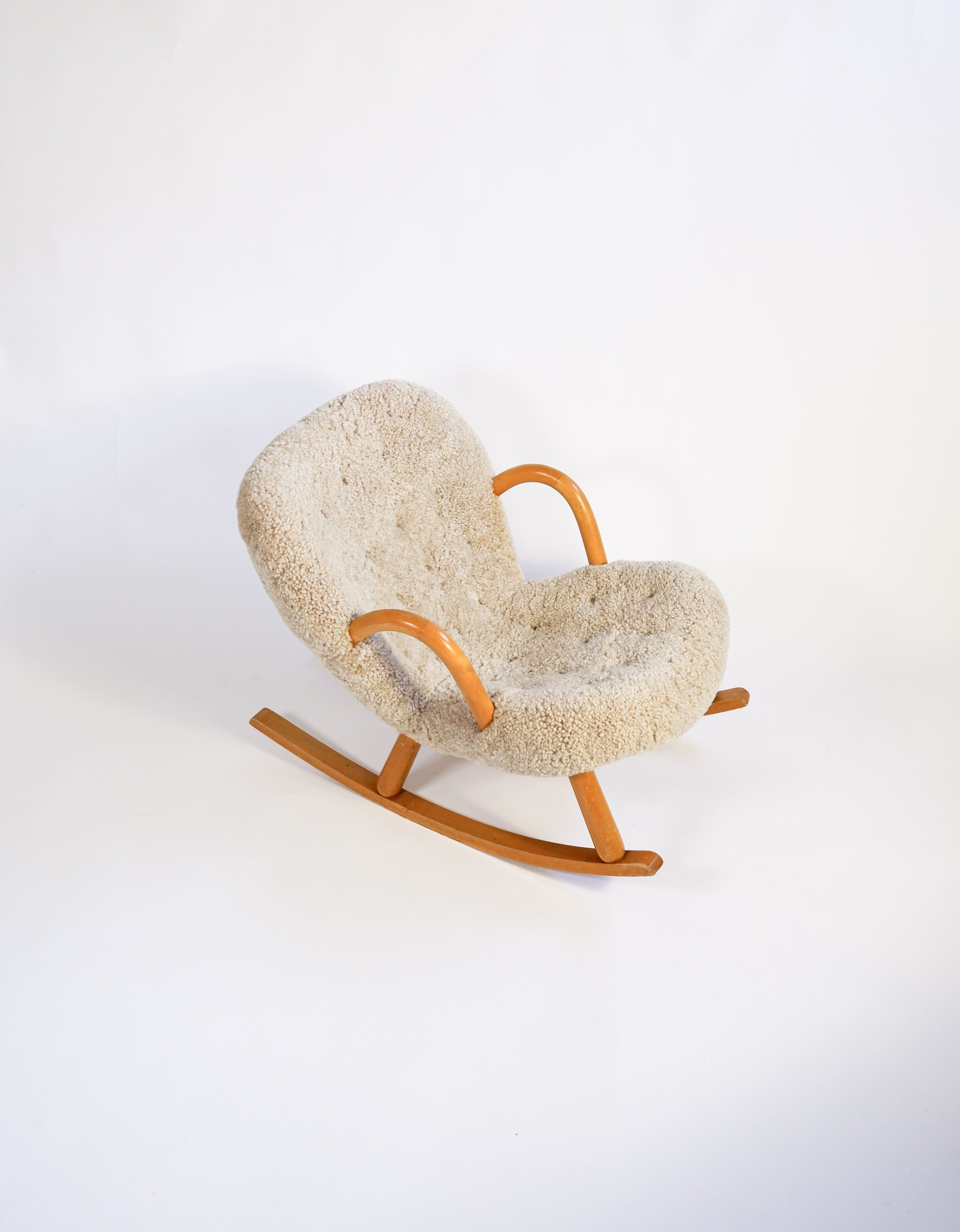 Clam chair, attributed to Arnold Madsen, circa 1940, Danemark.