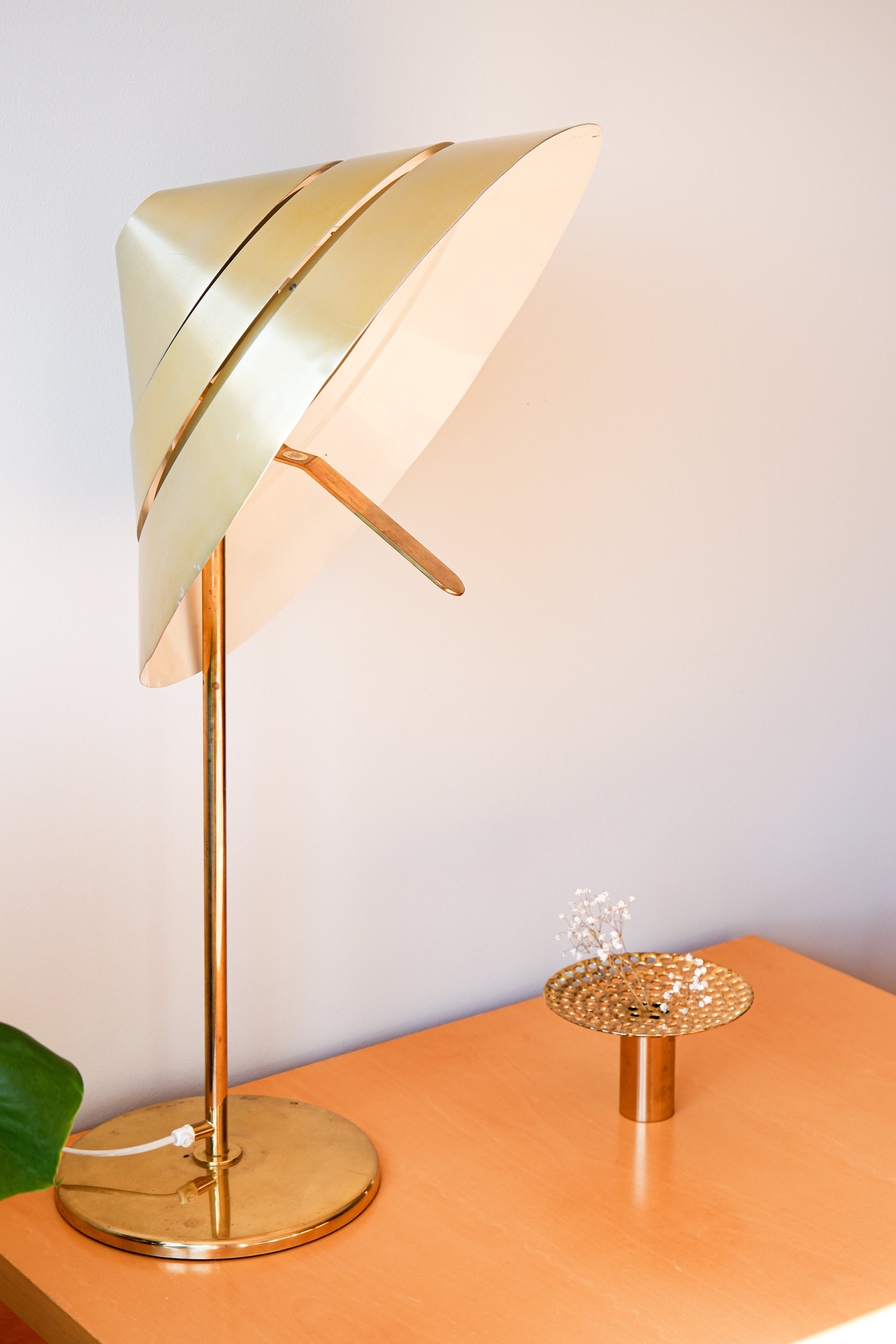 Hans Agne Jakobsson important table lamp model Tropicana.