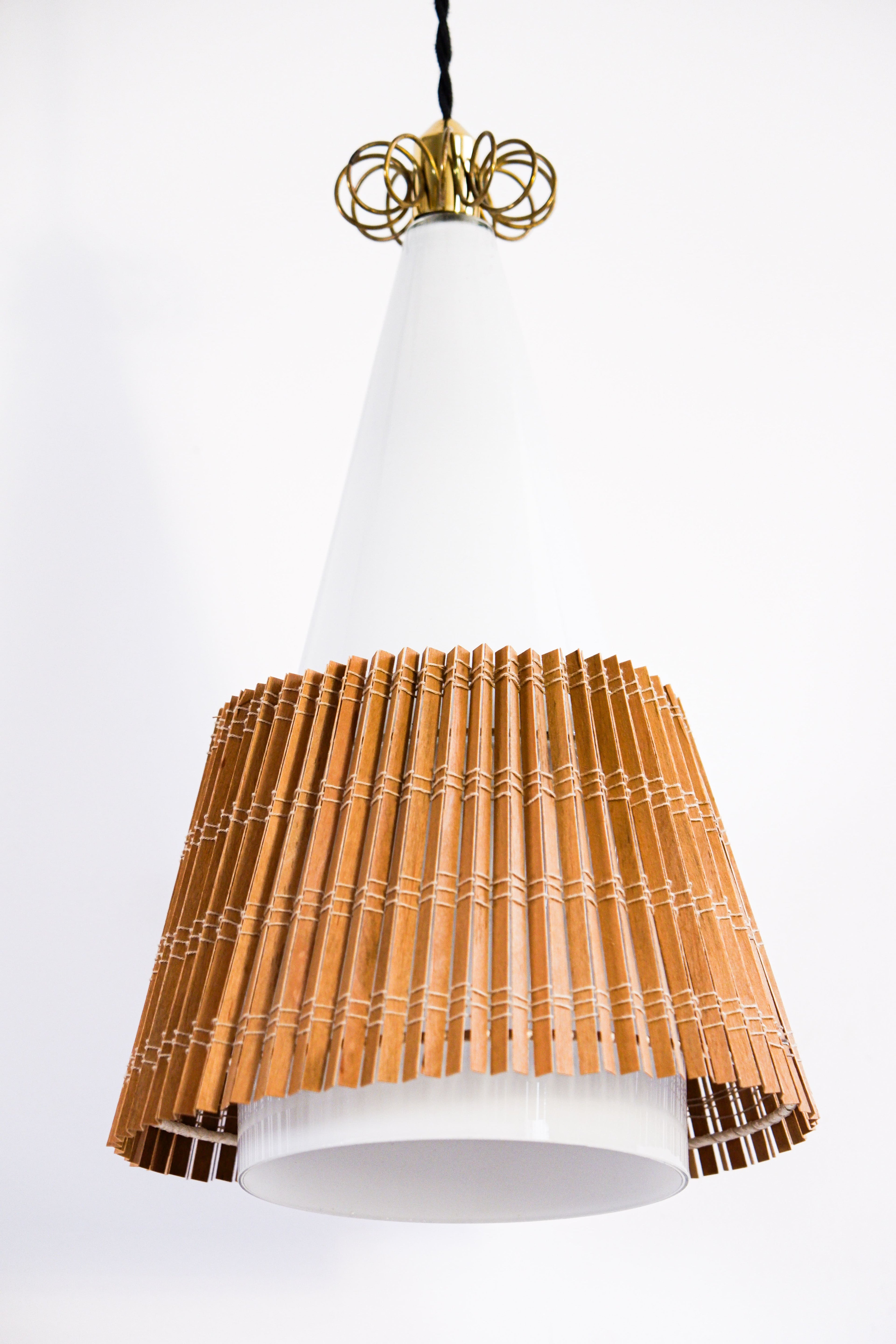 Paavo Tynell model 1082 for Idman.