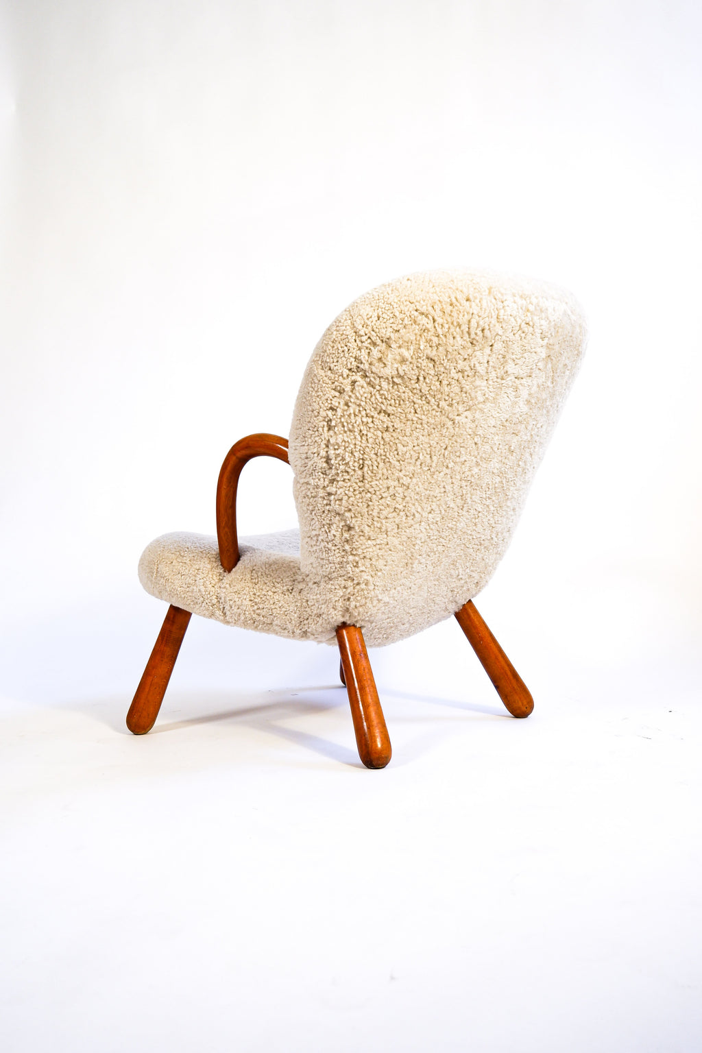 Arnold Madsen, calm chair for Vik & Blindheim, circa 1944.