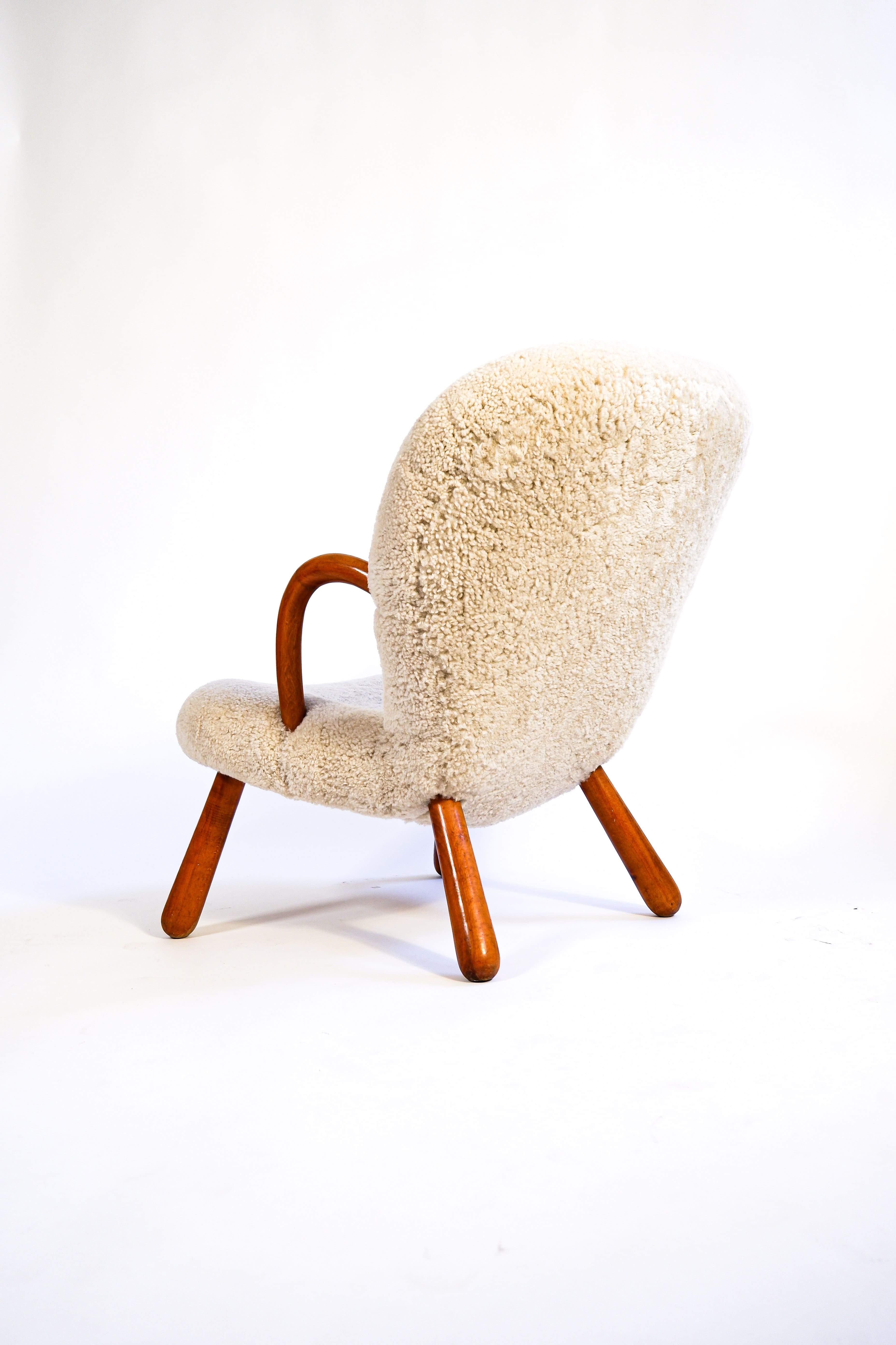 Arnold Madsen, calm chair for Vik & Blindheim, circa 1944.