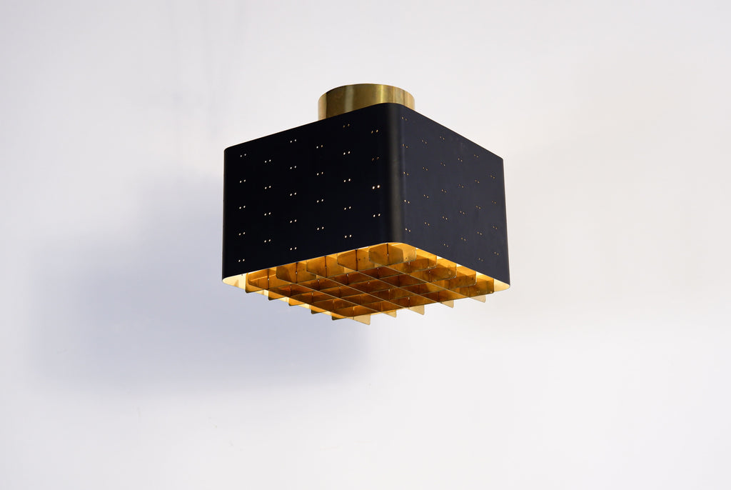 Paavo Tynell "Starry Sky" model 9068 for Idman.