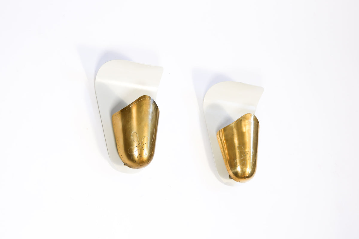 Harald Notini, pair of wall lamps model "8596" for Arvid Böhlmarks Lampfabrik, circa 1950.