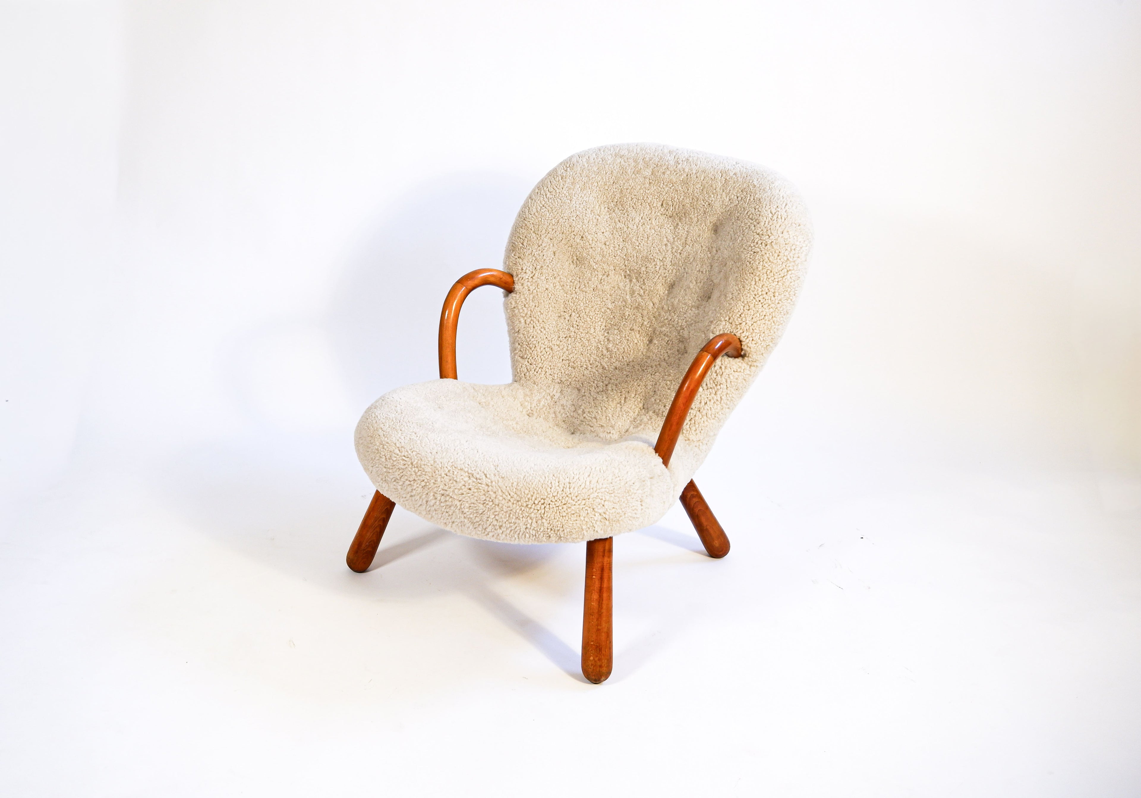 Arnold Madsen, calm chair for Vik & Blindheim, circa 1944.