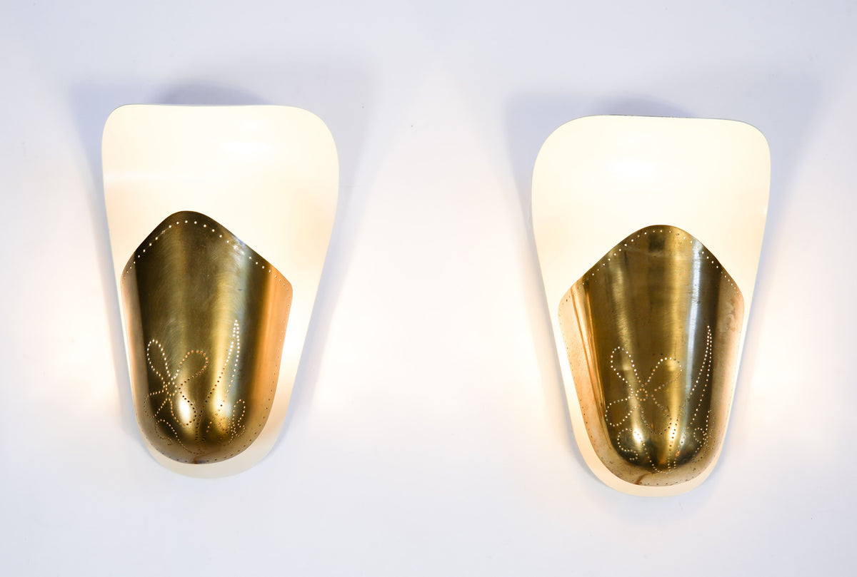Harald Notini, pair of wall lamps model "8596" for Arvid Böhlmarks Lampfabrik, circa 1950.