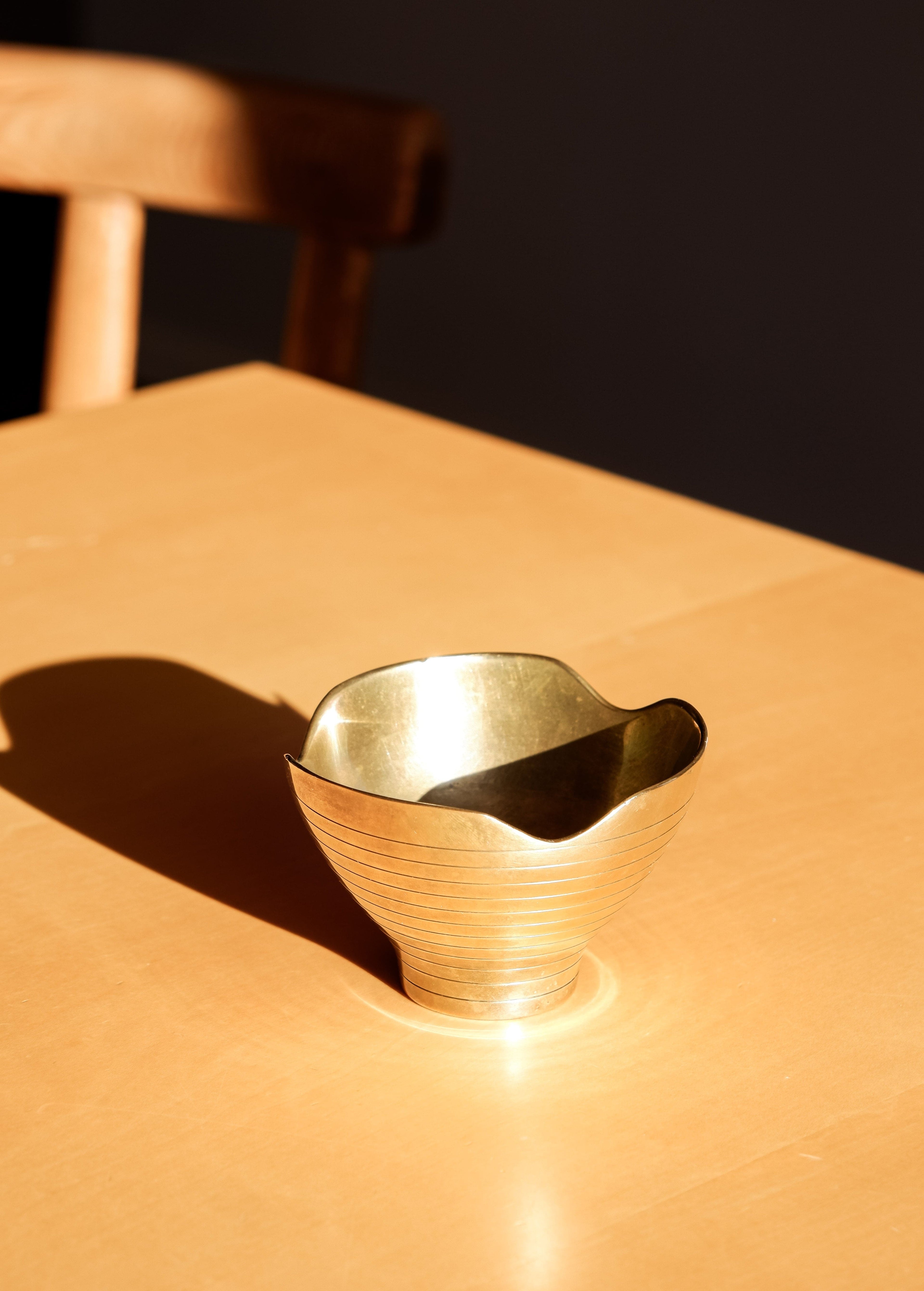Paavo Tynell brass bowl made by TAITO, 1940.