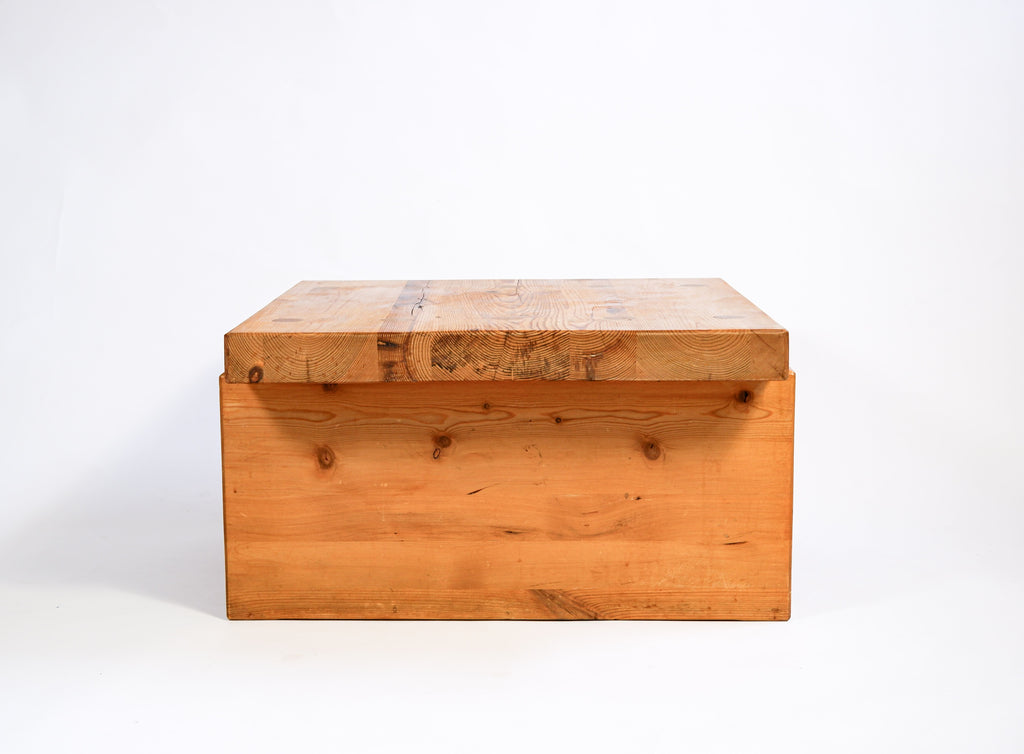 Roland Wilhelmsson cofee table model "Bamse" 1973 in solid pine.