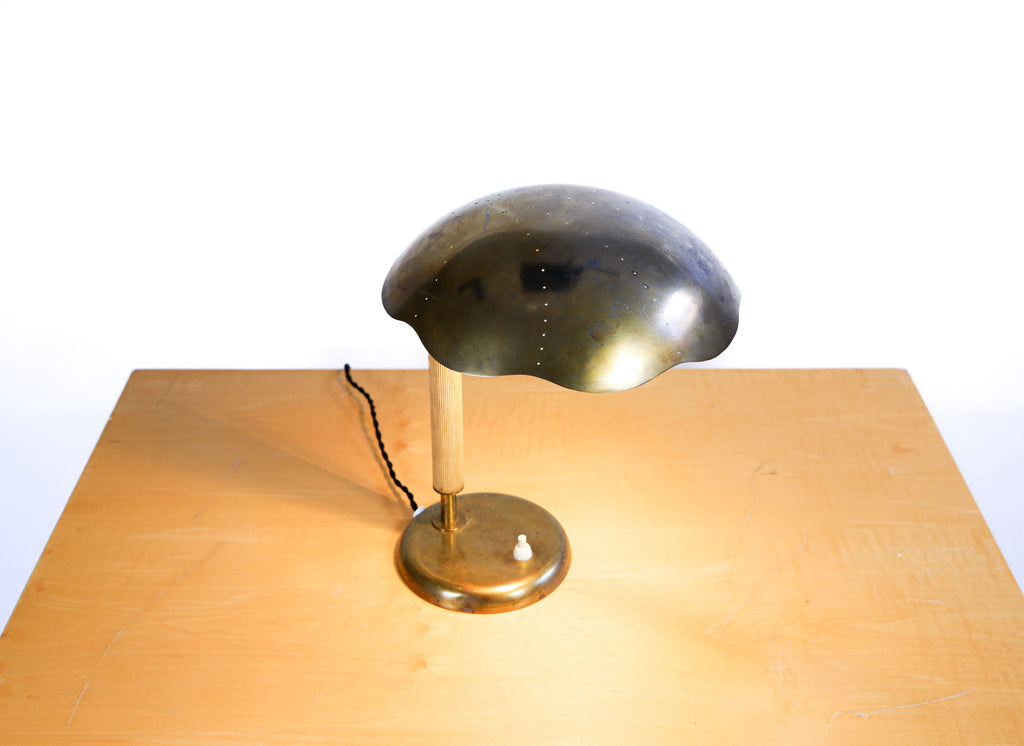 Harald Notini Table lamp model 15295 for Arvid Böhlmarks Lampfabrik circa 1940.