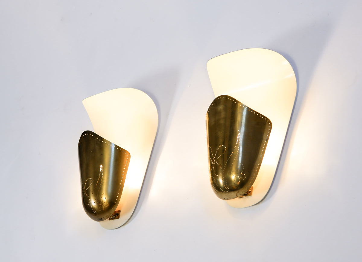 Harald Notini, pair of wall lamps model "8596" for Arvid Böhlmarks Lampfabrik, circa 1950.