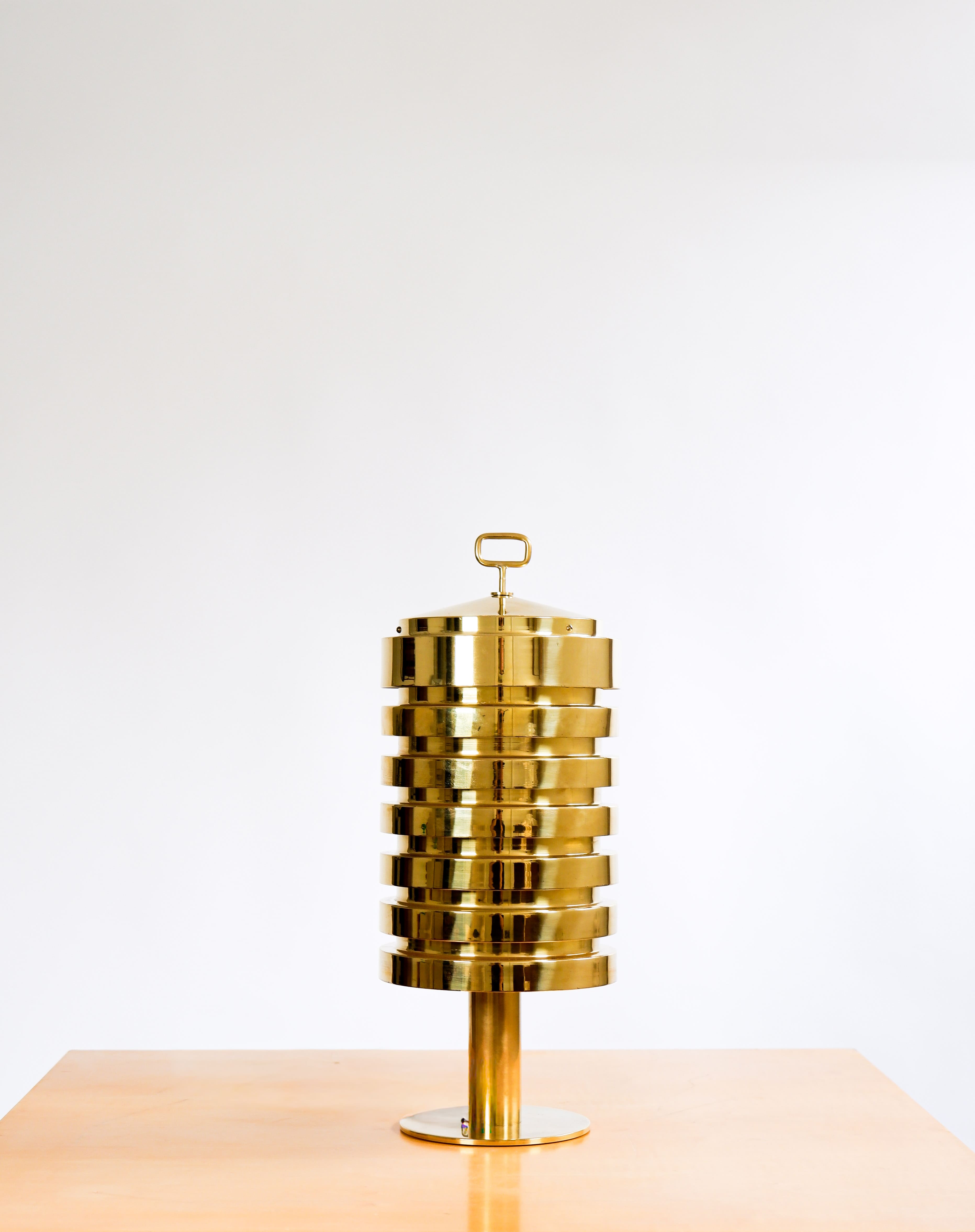 Hans Agne Jakobsson B99 table lamp. Circa 1960.