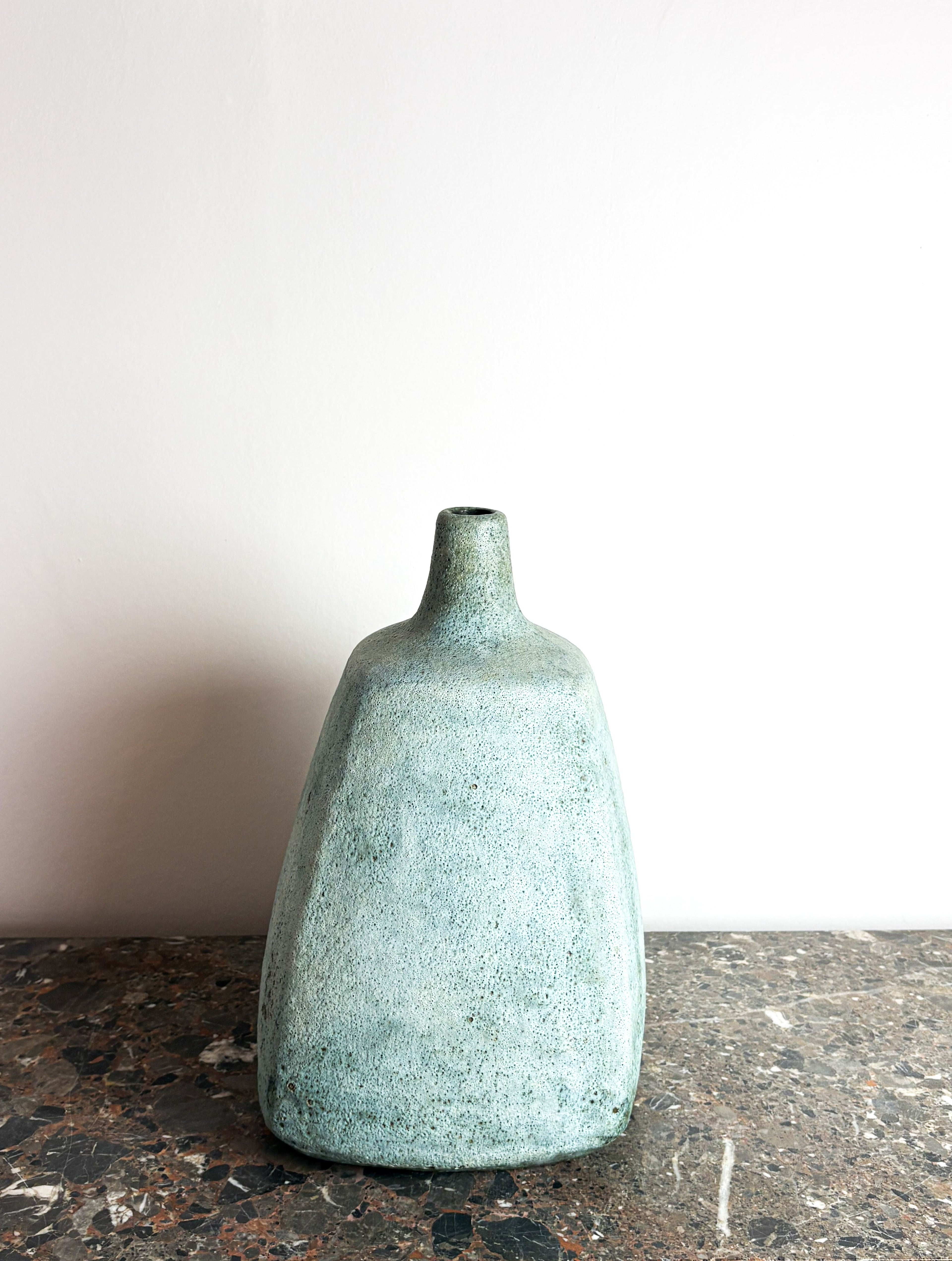 Important vase by Les 2 Potiers, in "Lave emaillée" circa 1960.
