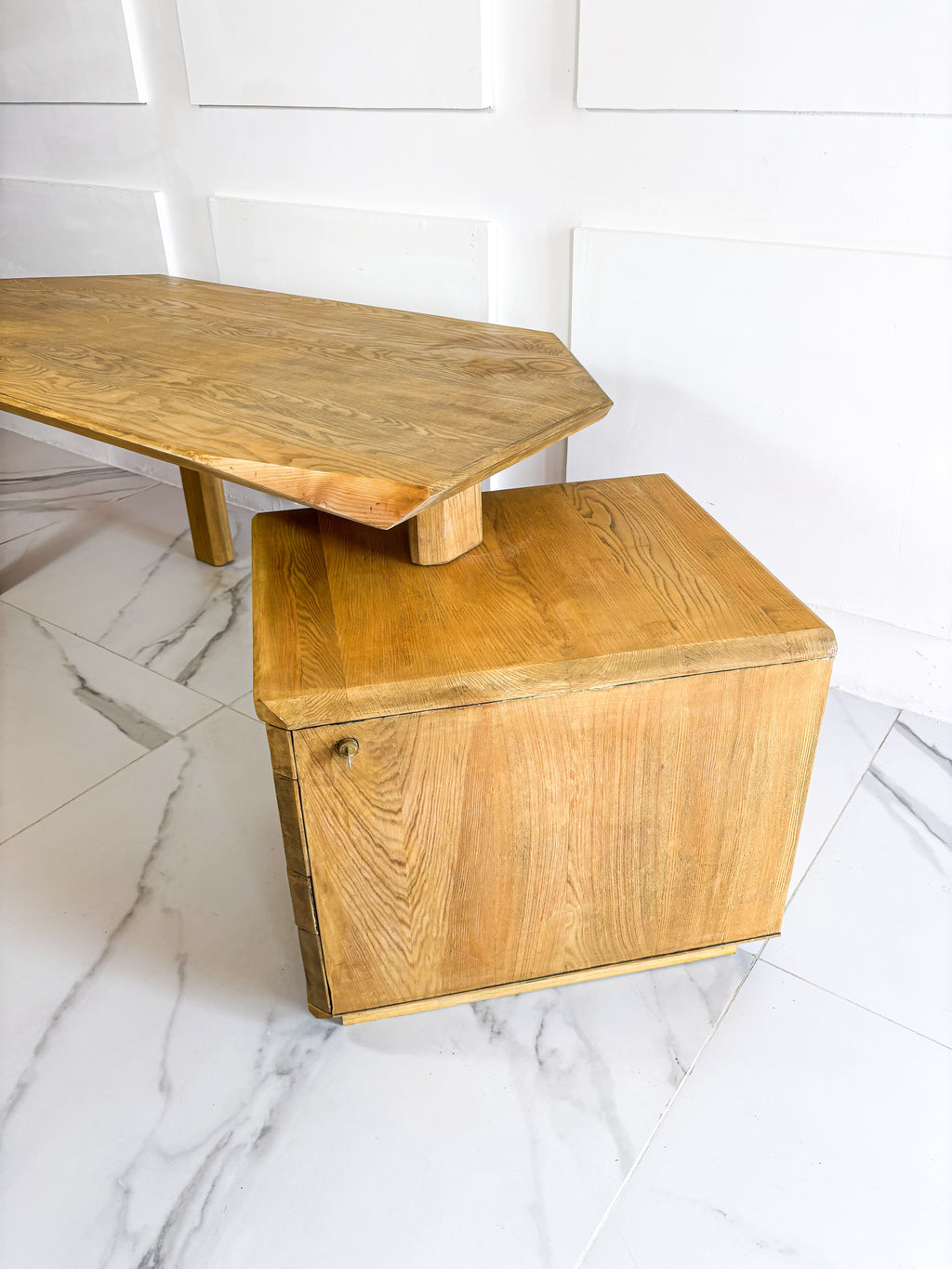 Pierre Chapo, vintage desk model B40 in solid elm, circa 1980.