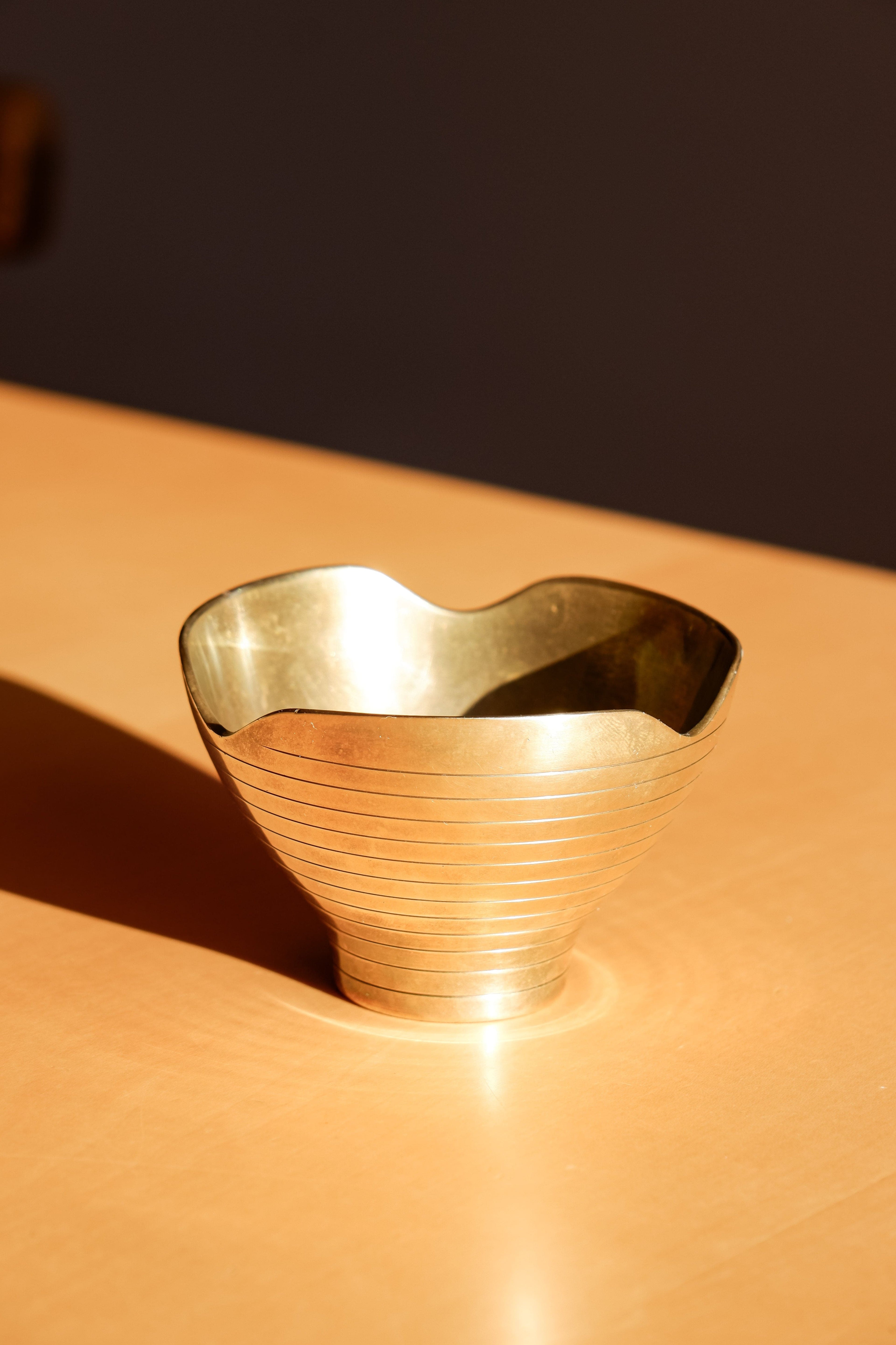 Paavo Tynell brass bowl made by TAITO, 1940.