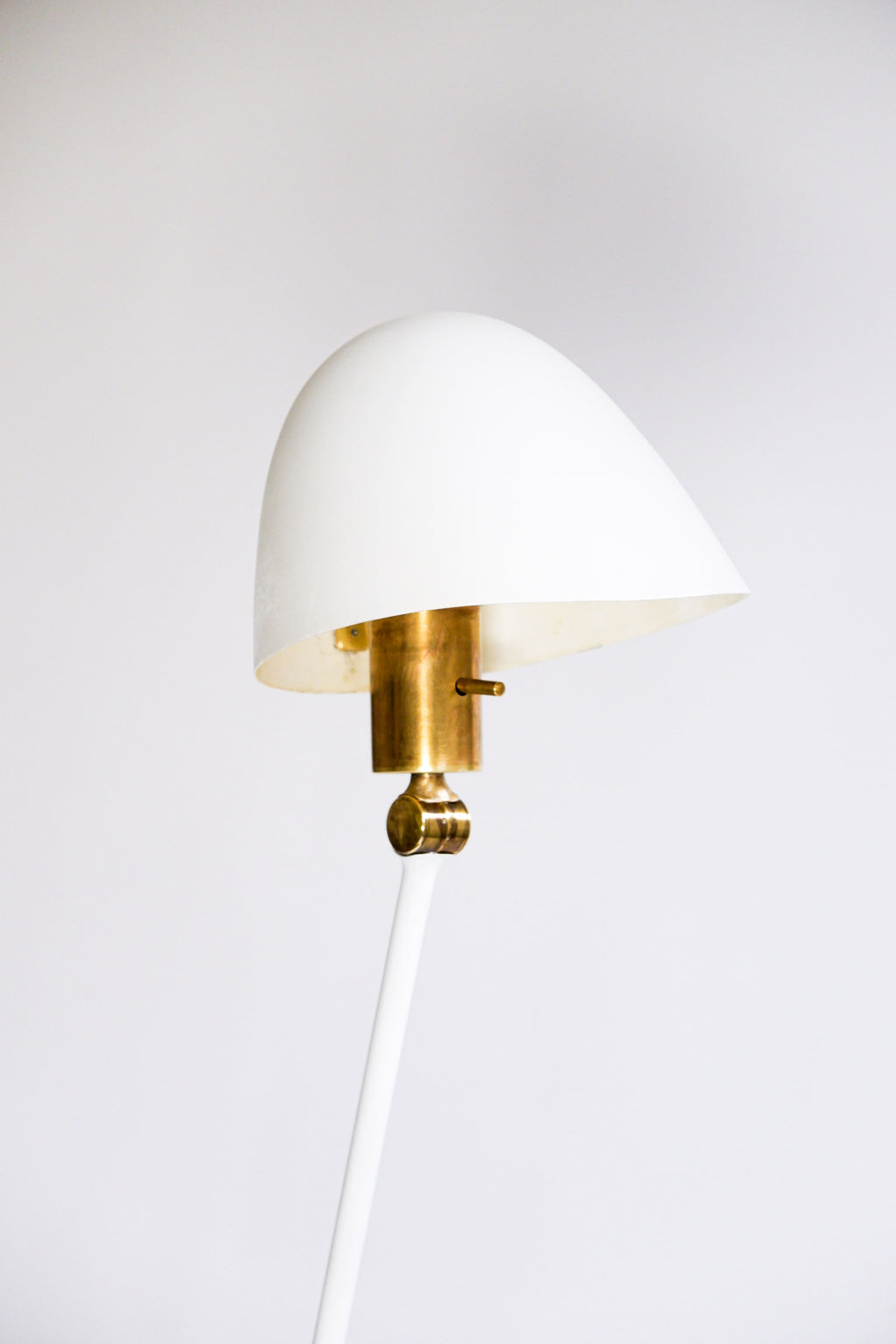 Hans Agne Jakobsson rare G33 floor lamp.