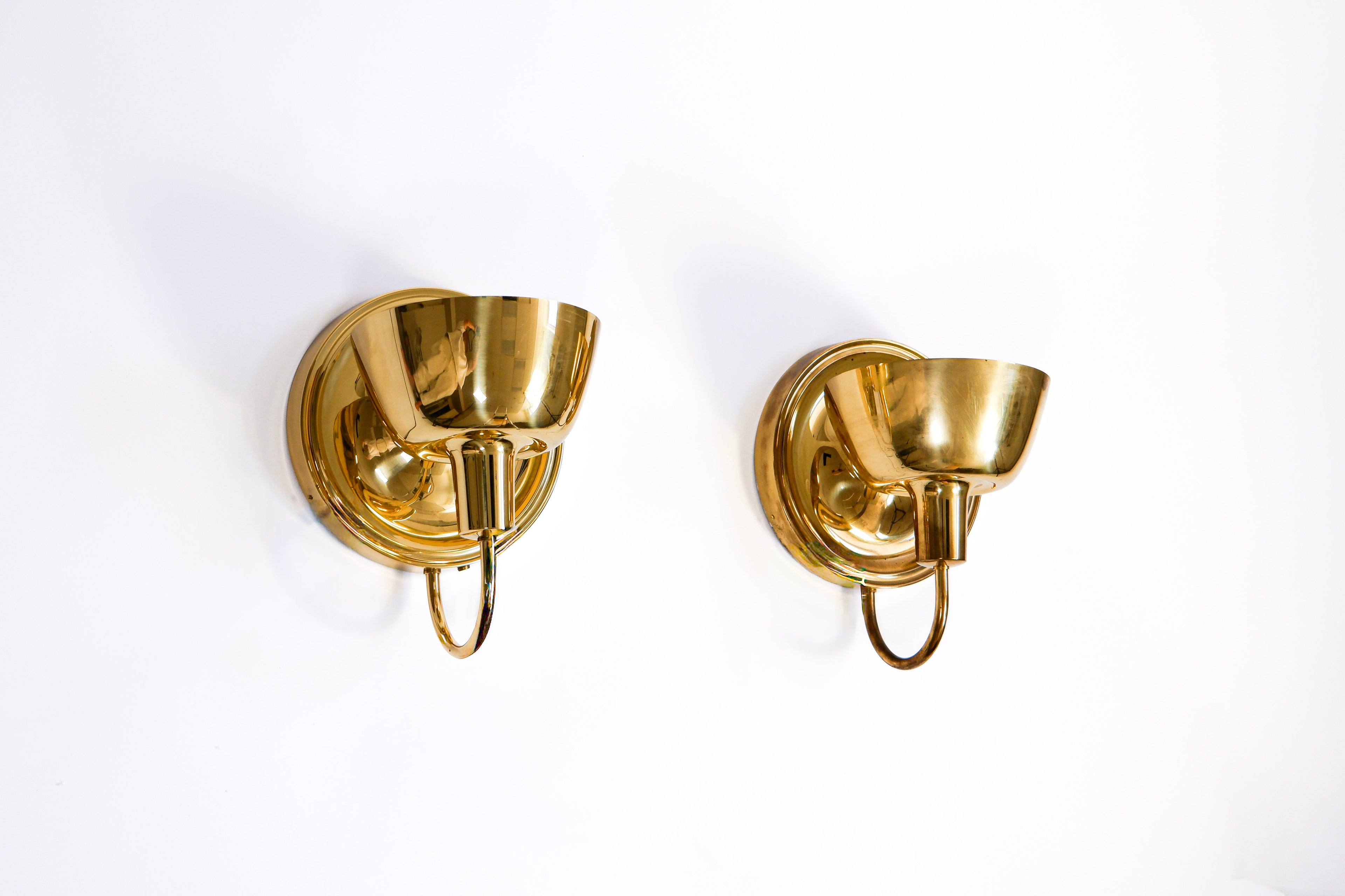 Josef Frank pair of wall lamps 2389 for Svenskt Tenn Sweden, 1950s.