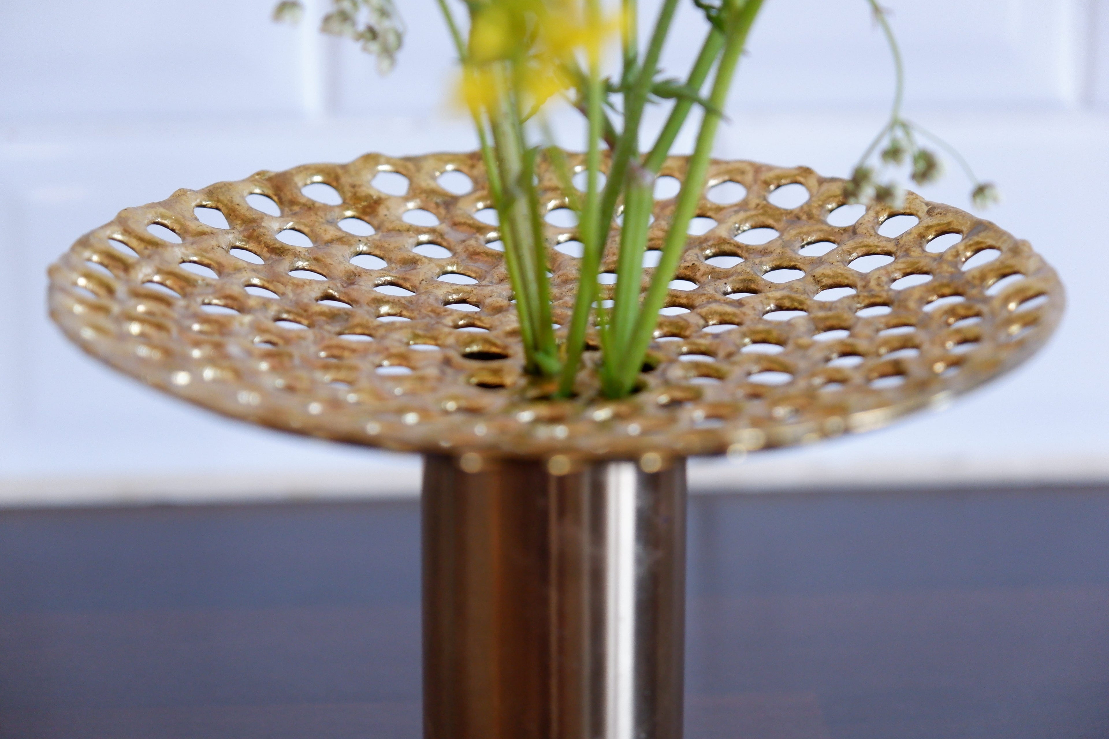 Pierre Forssell important brass vase, Skultuna, circa 1960.