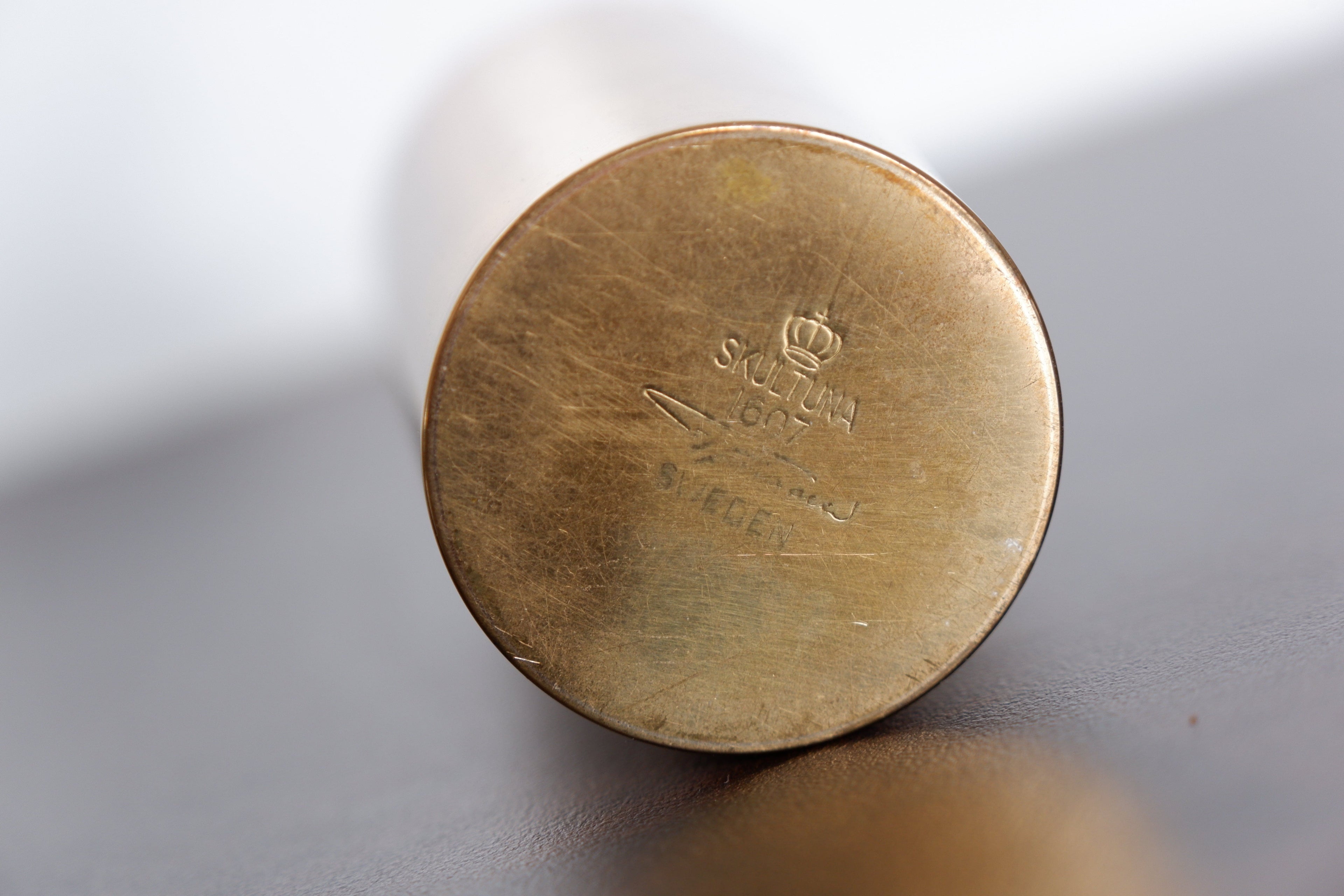 Pierre Forssell important brass vase, Skultuna, circa 1960.
