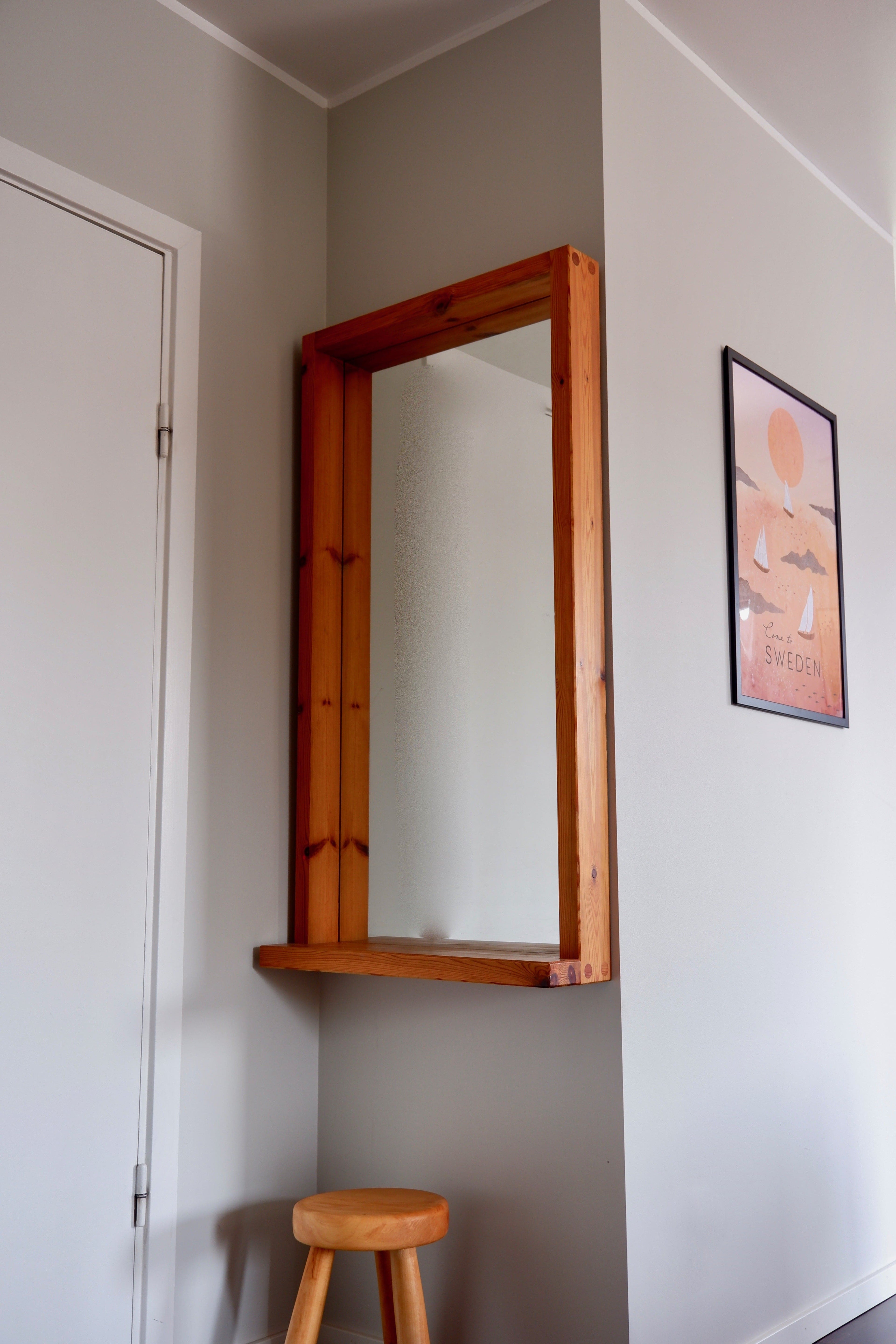 Important pine miror attributed to Roland Wilhelmsson circa 1960
