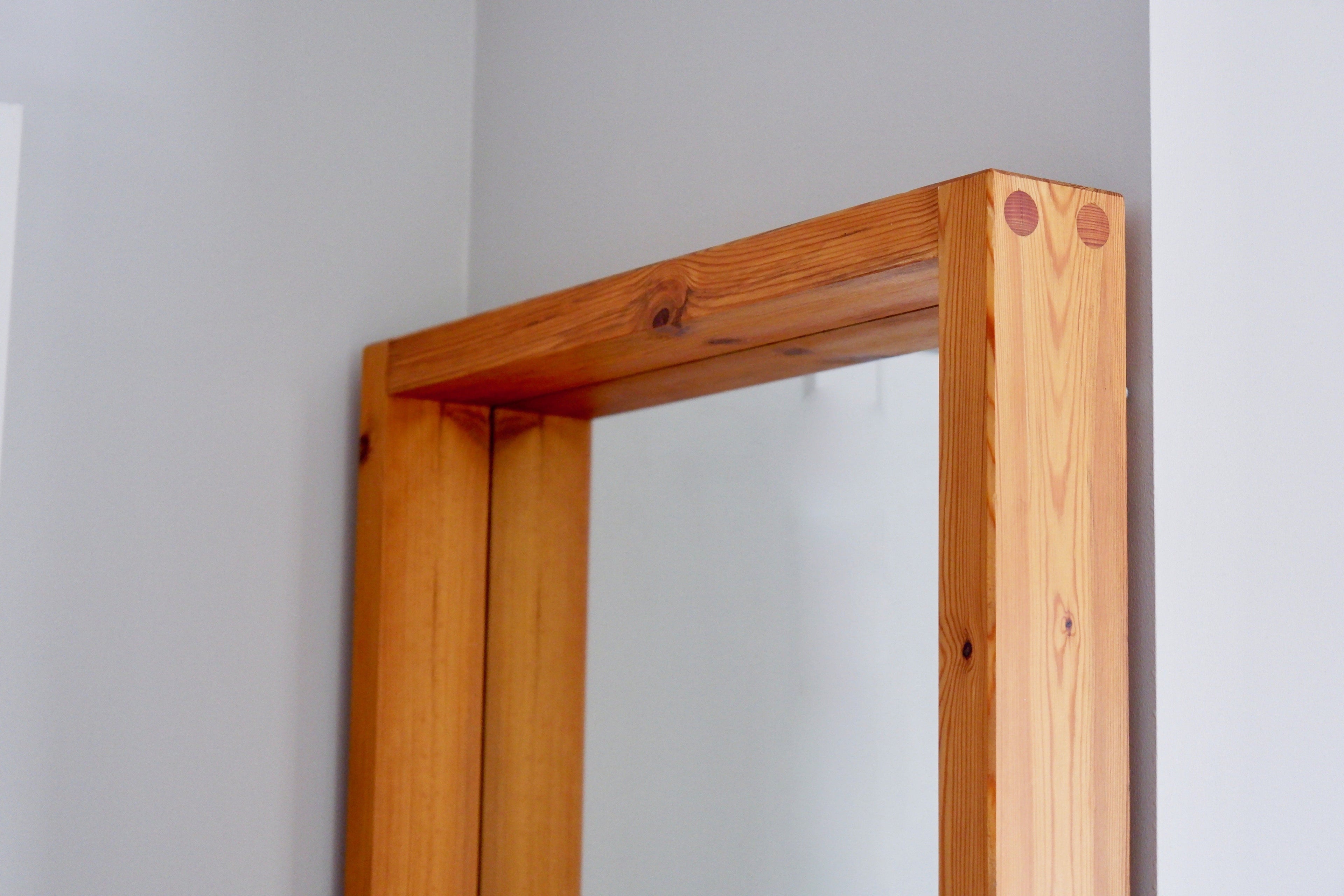 Important pine miror attributed to Roland Wilhelmsson circa 1960