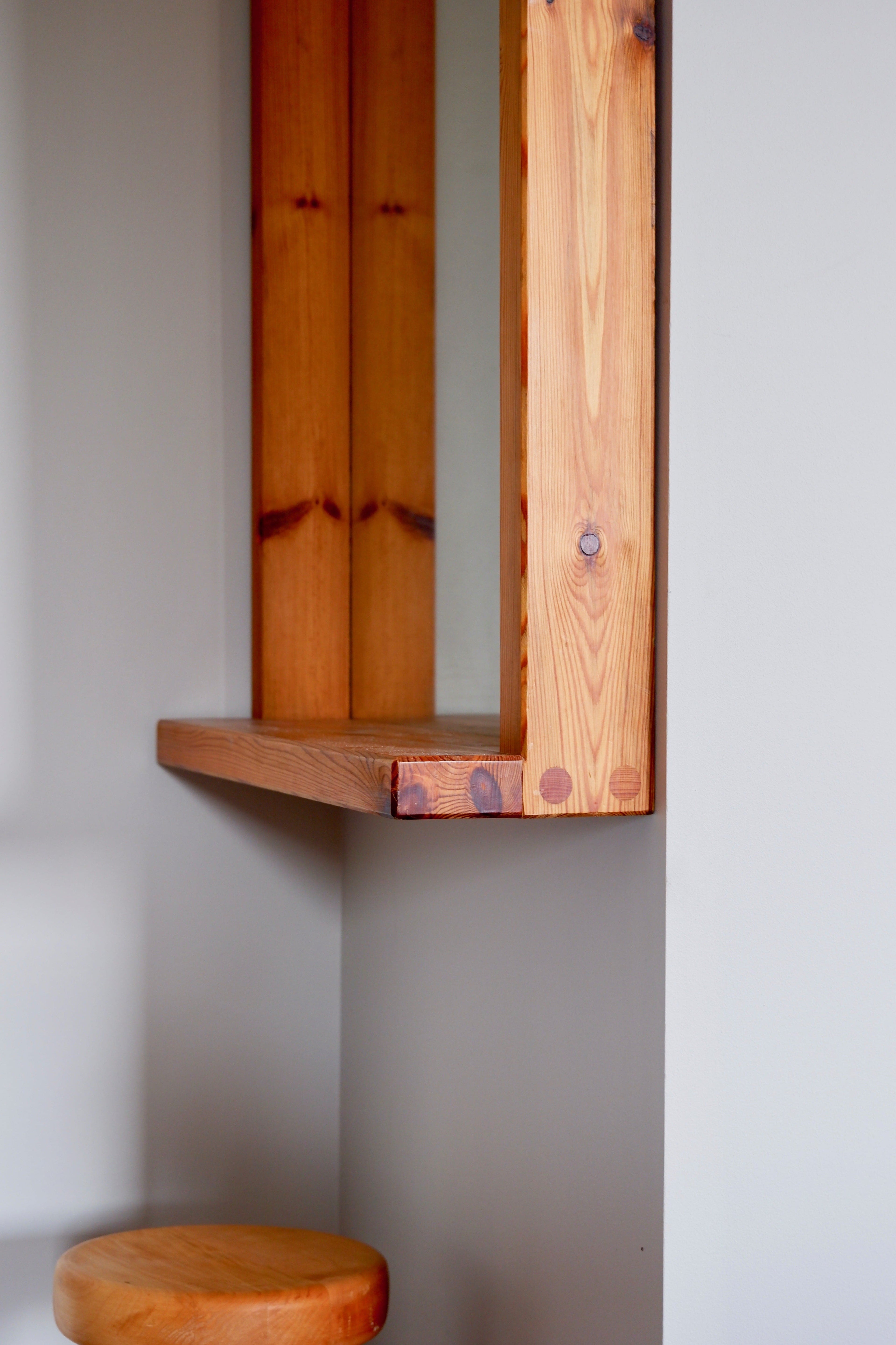 Important pine miror attributed to Roland Wilhelmsson circa 1960