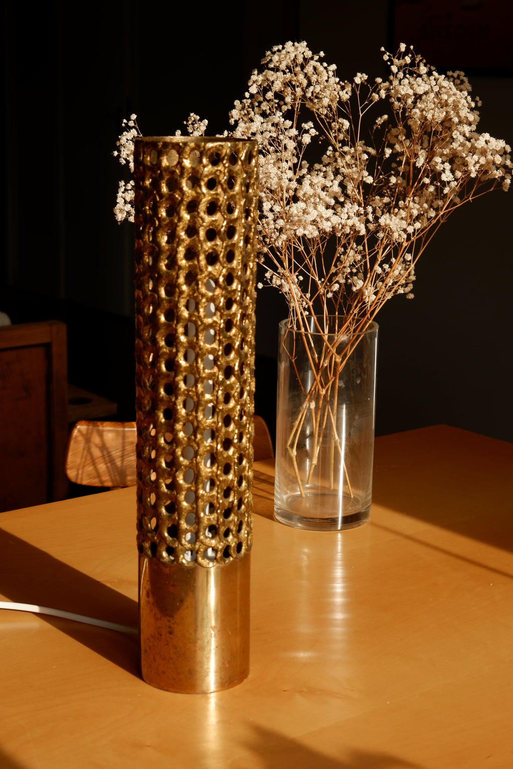 Important Pierre Forssell table lamp in solid brass, Circa 1975.