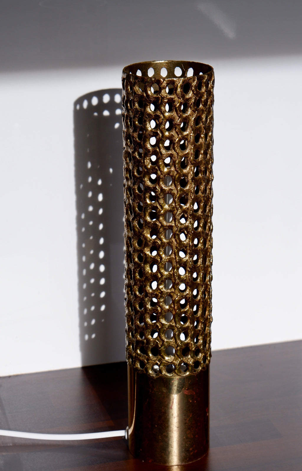 Important Pierre Forssell table lamp in solid brass, Circa 1975.