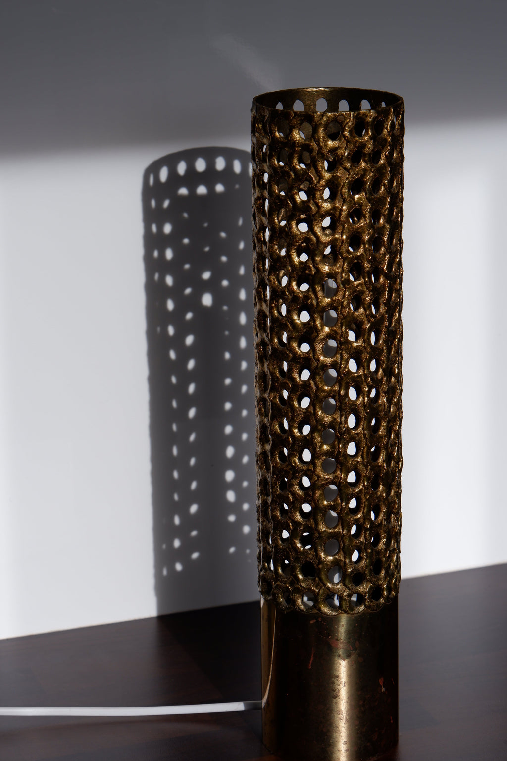 Important Pierre Forssell table lamp in solid brass, Circa 1975.