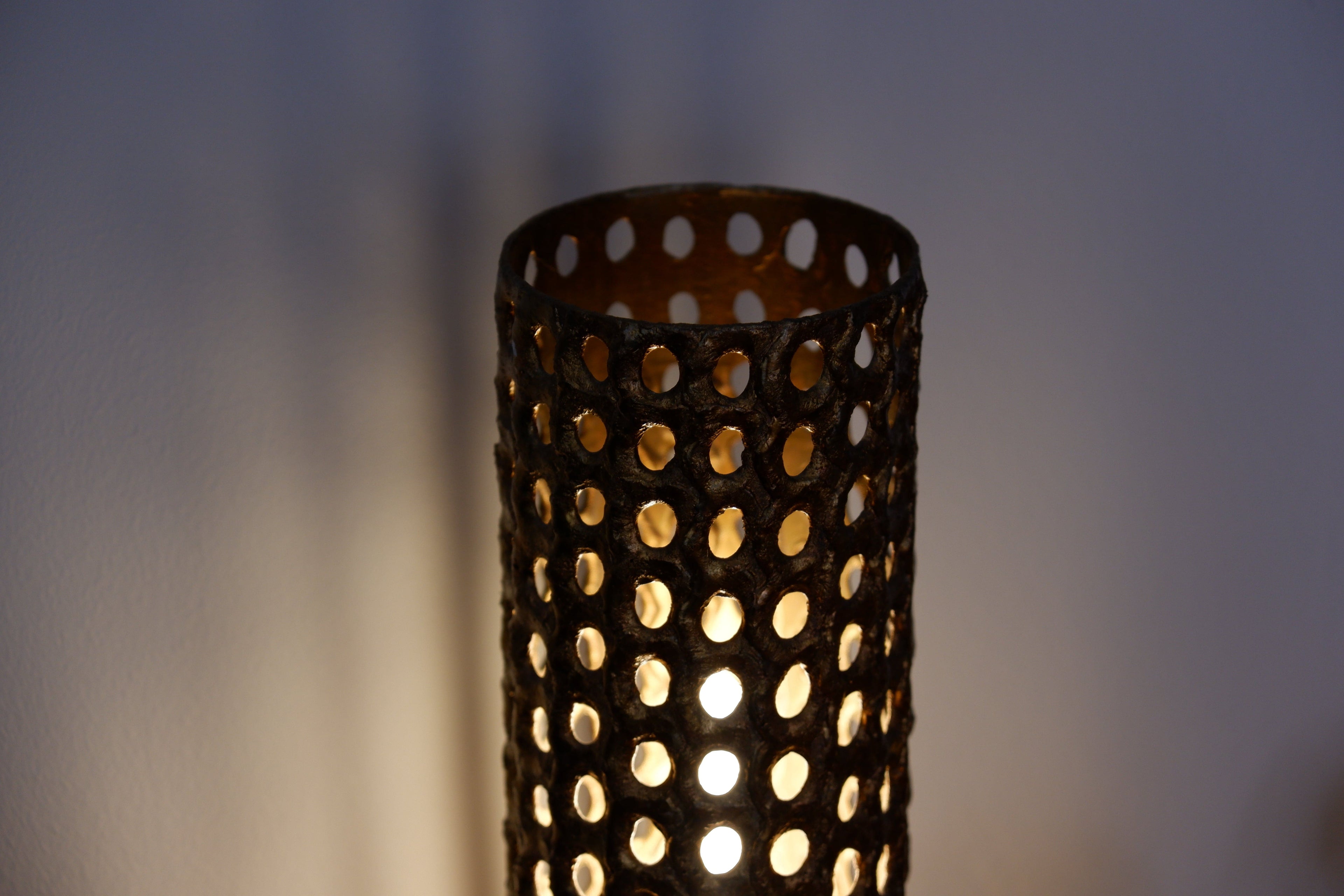 Important Pierre Forssell table lamp in solid brass, Circa 1975.