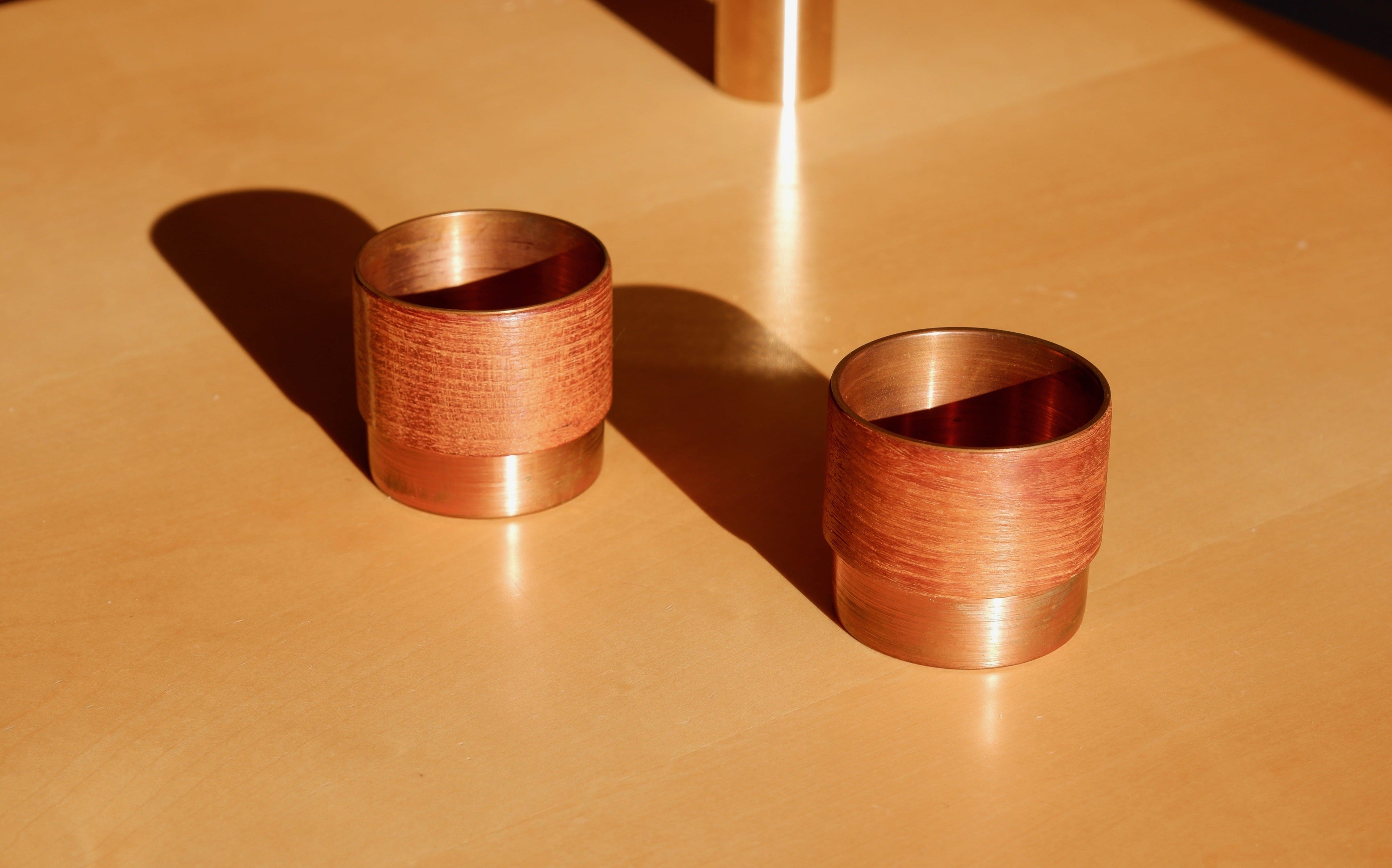 Pair of finnish bowls in copper and teak, 60's.