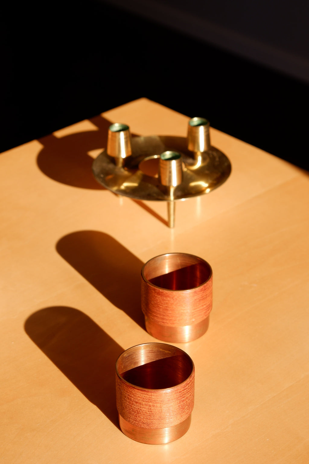 Pair of finnish bowls in copper and teak, 60's.