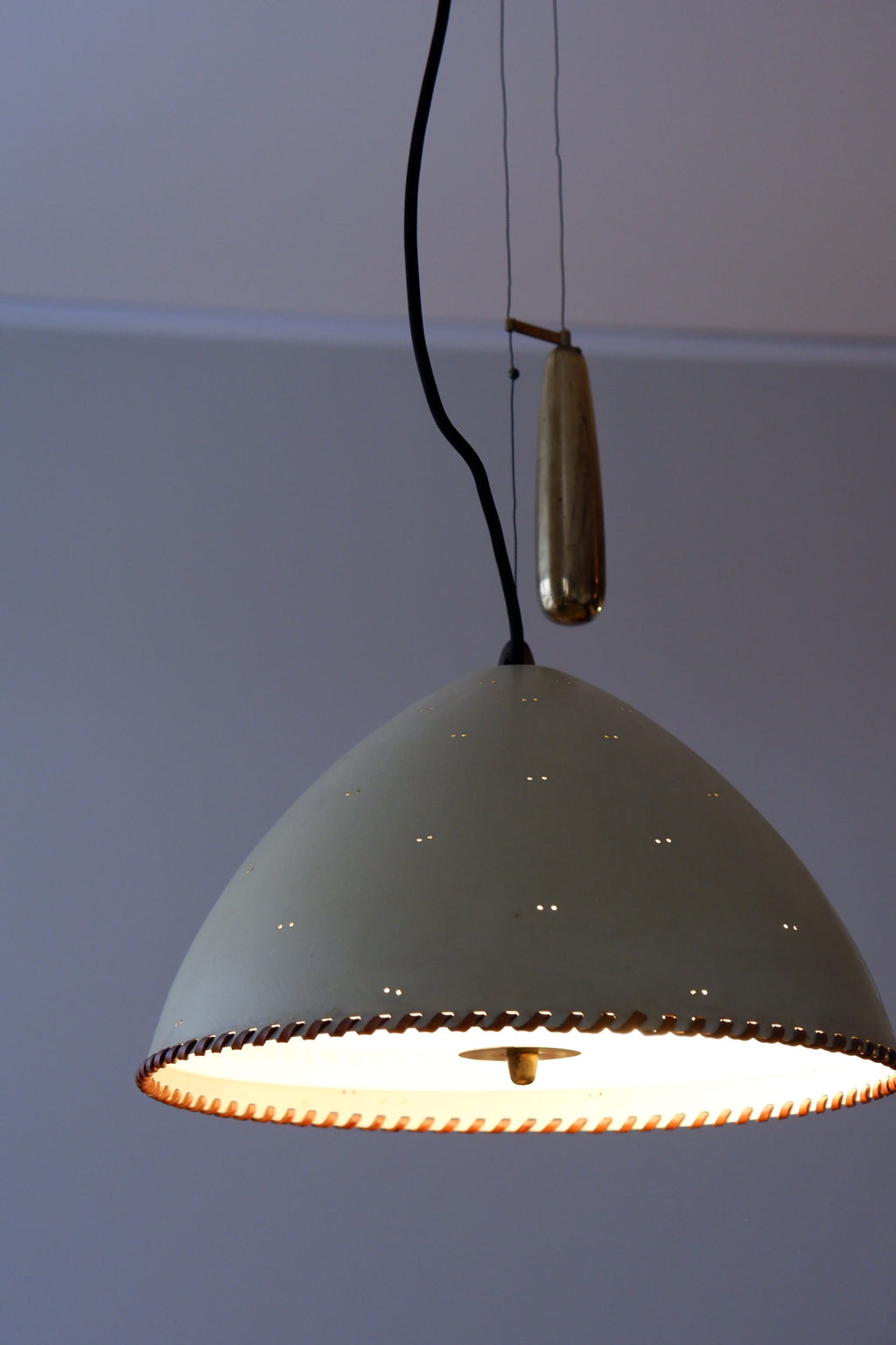 Paavo Tynell counter Weight pendant light model A1983 for Taito.