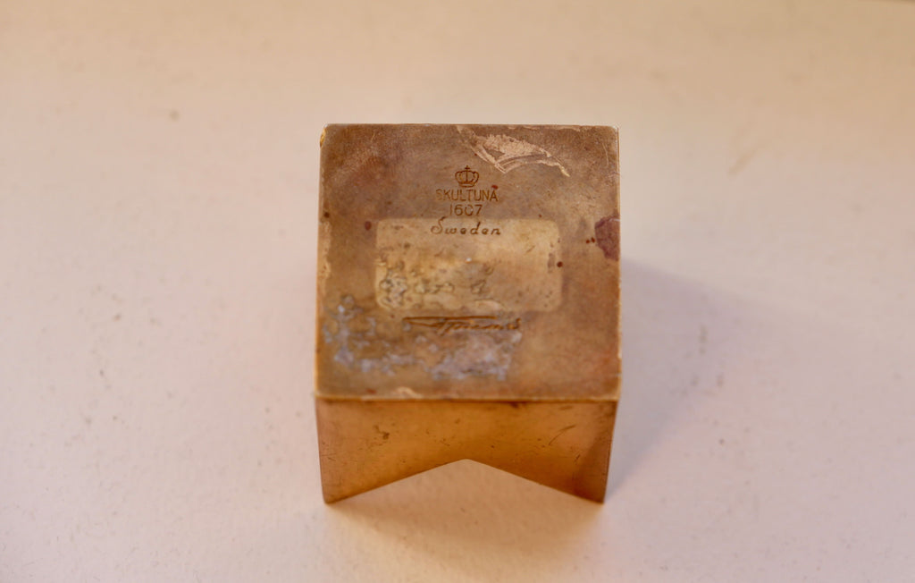 Important set of 25 Pierre Forssell Kronan candel stick.