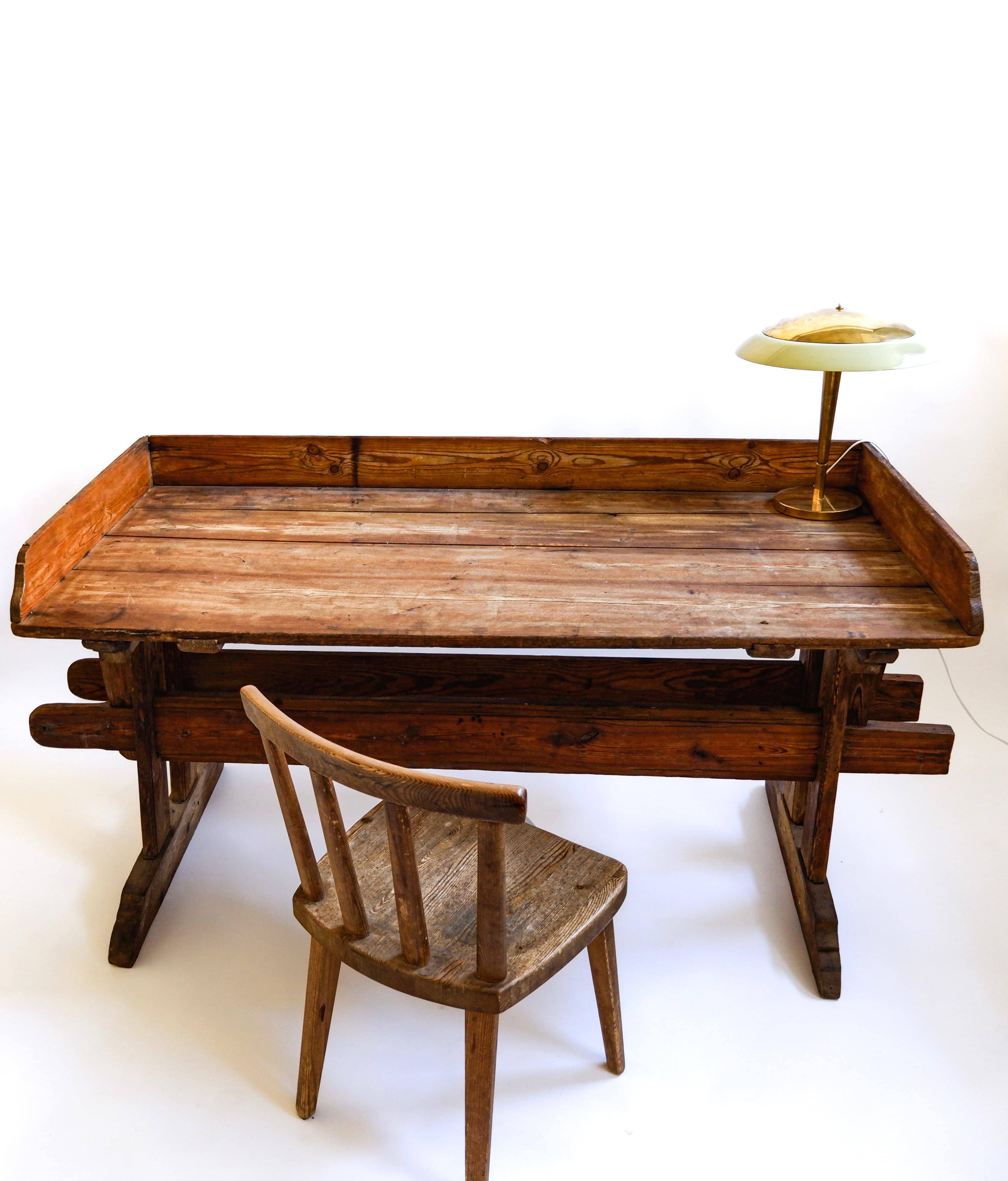 Swedish Antic console table in pine, late XIX century.