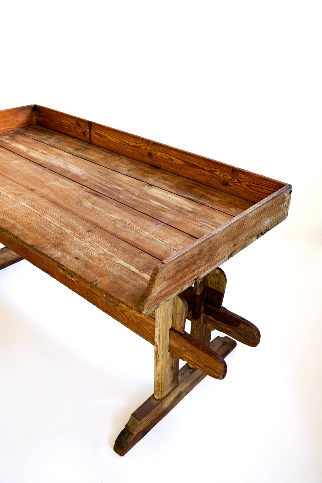Swedish Antic console table in pine, late XIX century.