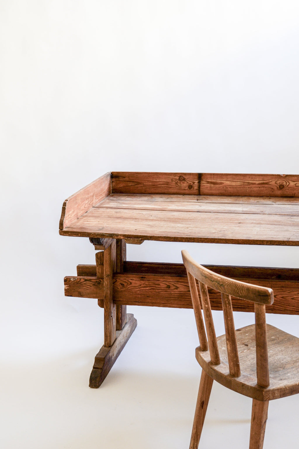 Swedish Antic console table in pine, late XIX century.
